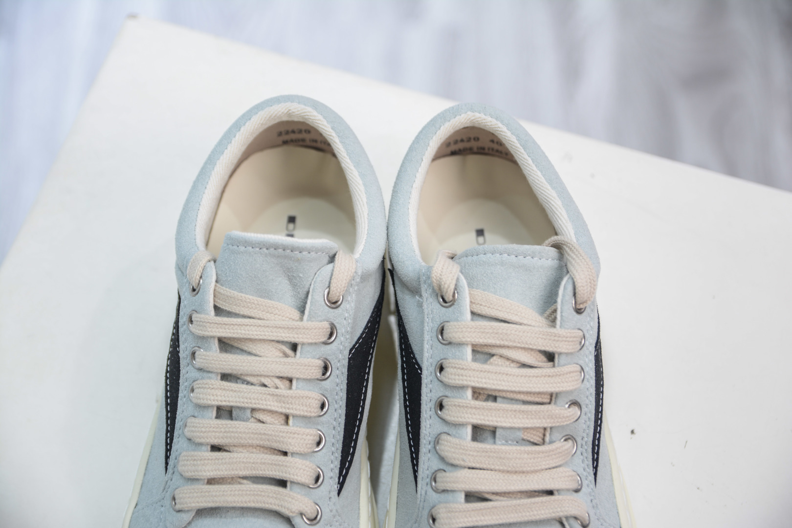 Rick Owens Hollywood Suede Low-Top Sneakers - Round Toe, Lace-Up Design 9 cmp i1755967155376 9462 0 7