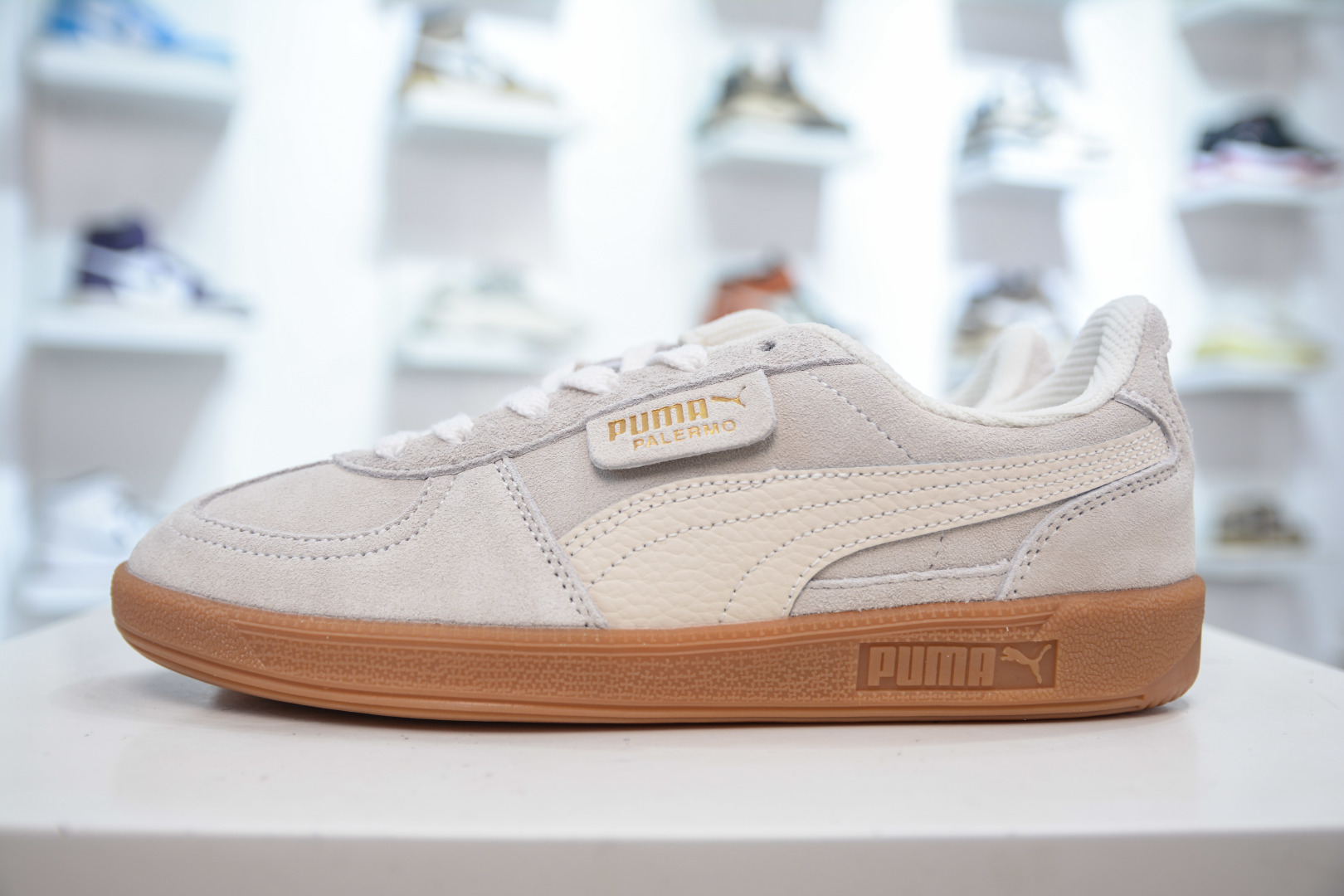 Puma Palermo Leather Sneakers - Retro Style, Low-Top Design, and Comfortable Fit 2 cmp i1756053295999 9663 0 0