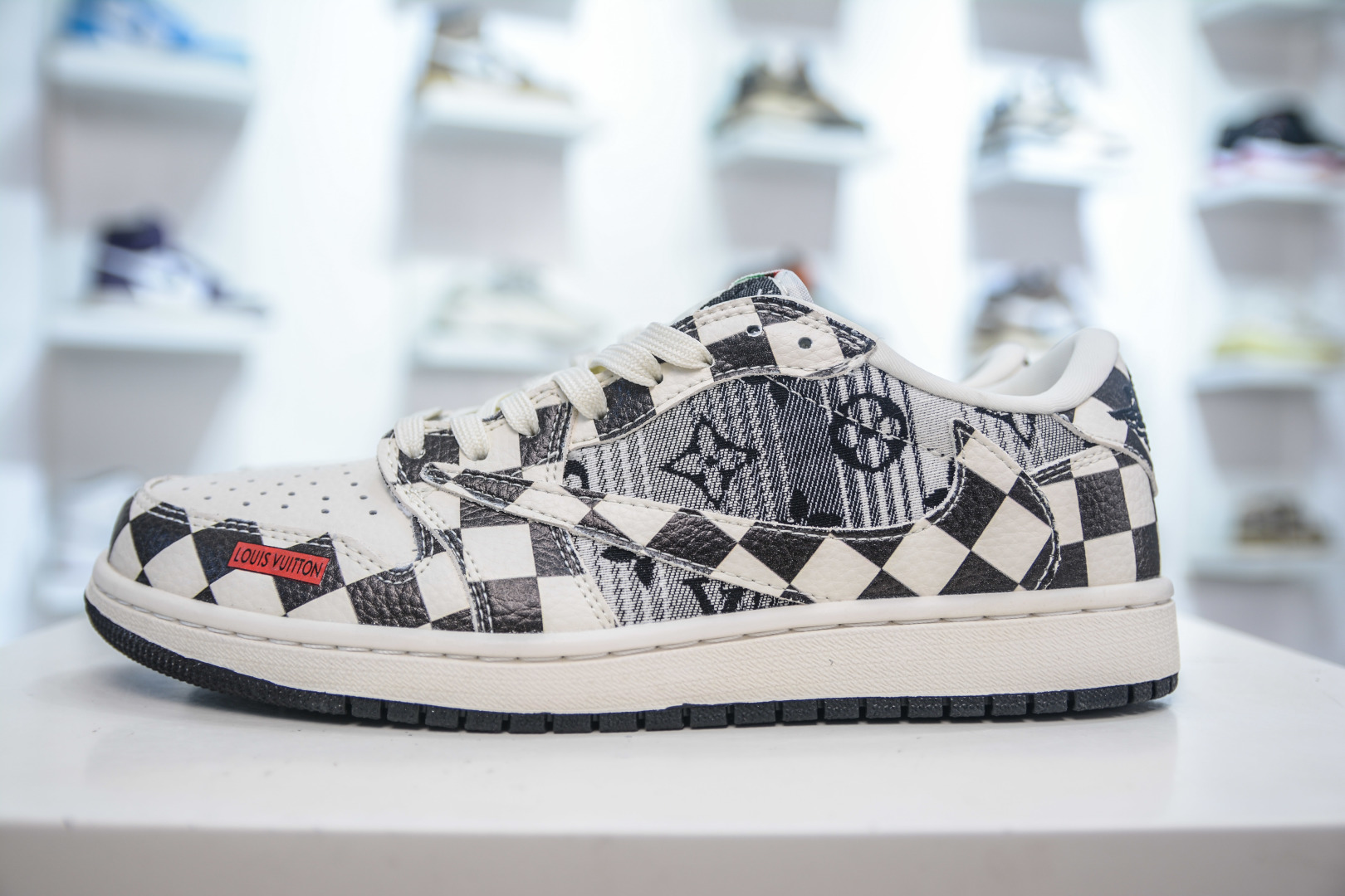 Air Jordan 1 Low x Louis Vuitton Black/White Custom Edition Sneakers 1 cmp i1756053657068 9210 0 0