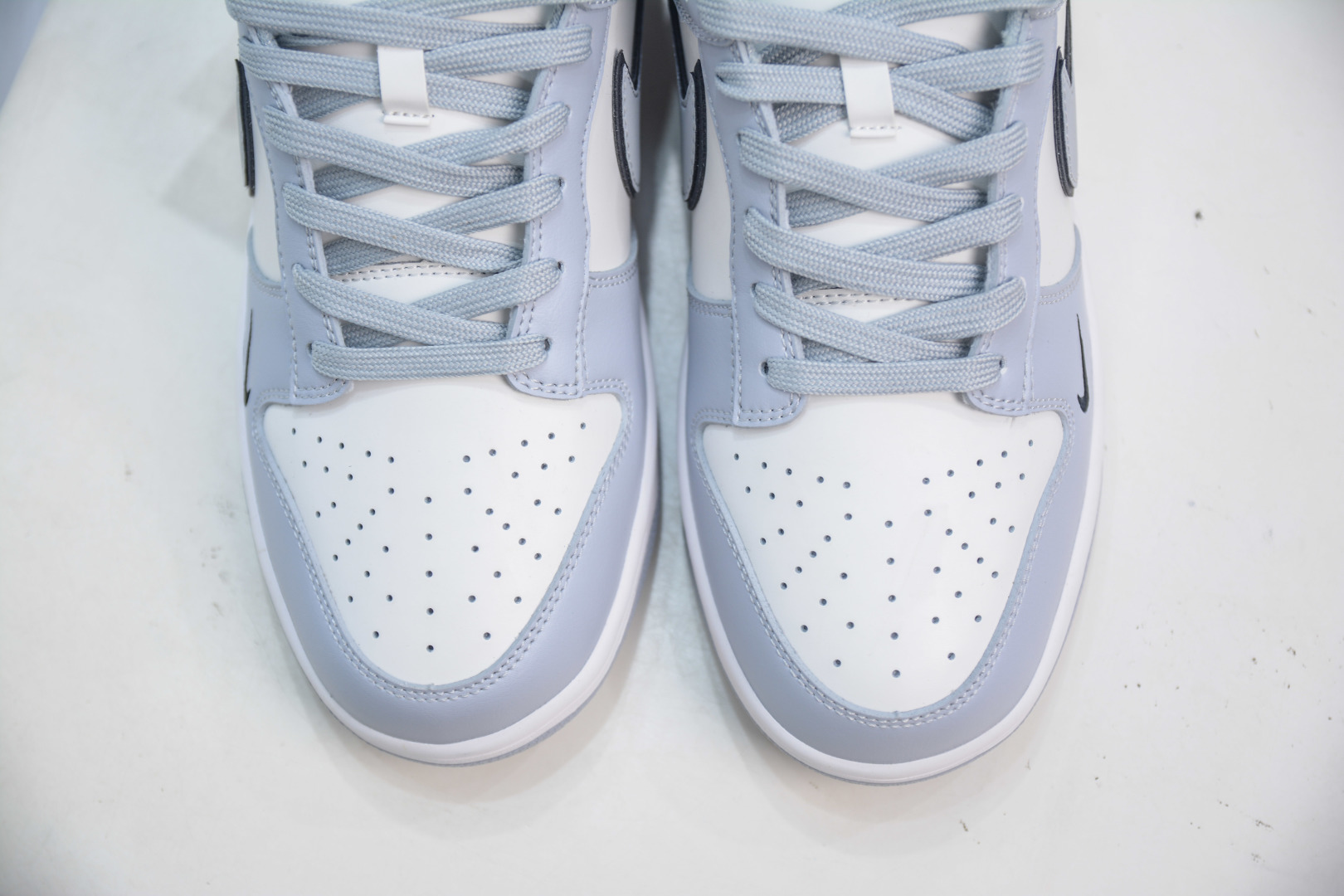 Nike SB Dunk Low x The North Face White/Grey - Premium Quality Sneakers 10 cmp i1756053706318 7979 0 8