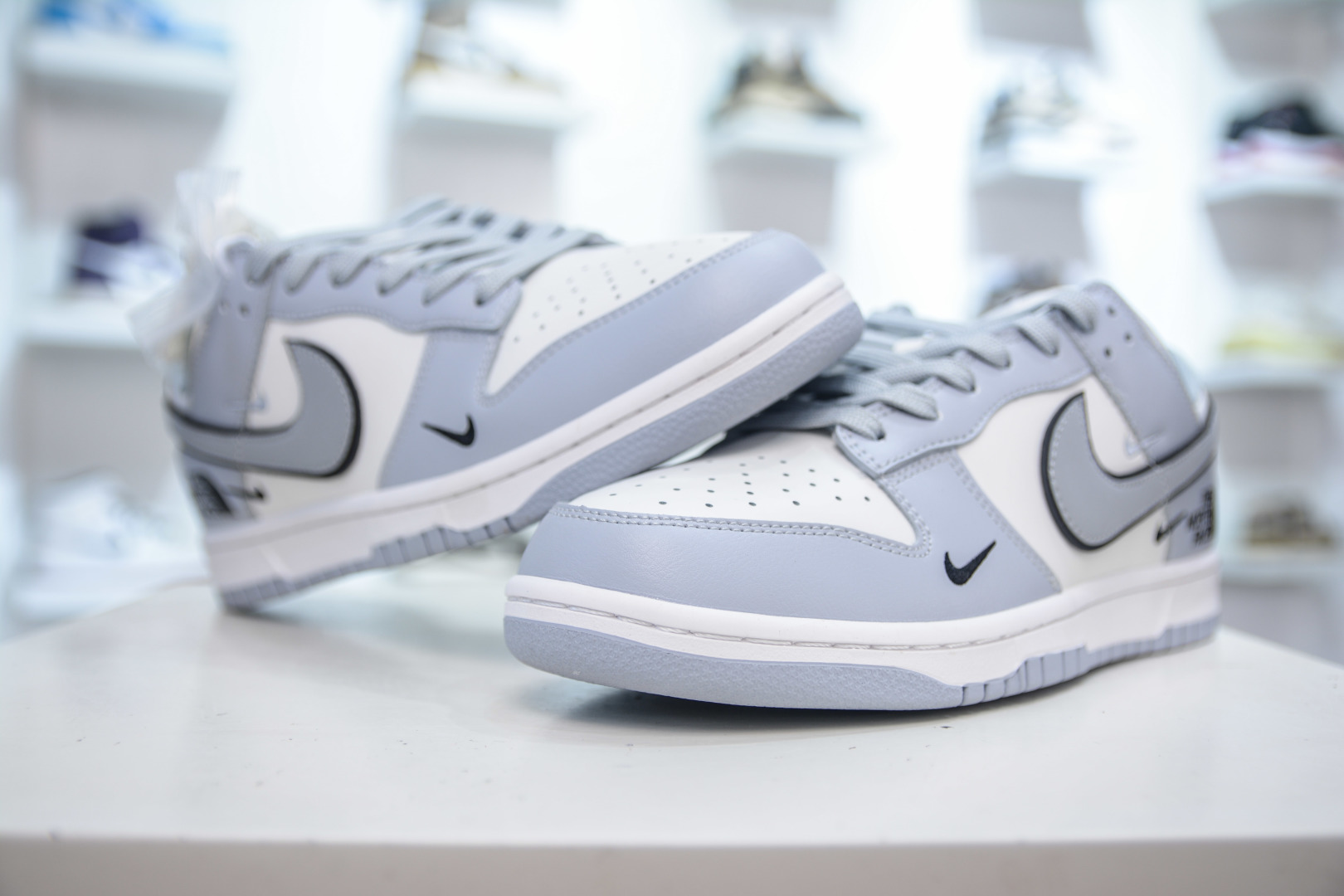 Nike SB Dunk Low x The North Face White/Grey - Premium Quality Sneakers 5 cmp i1756053707286 8809 0 3