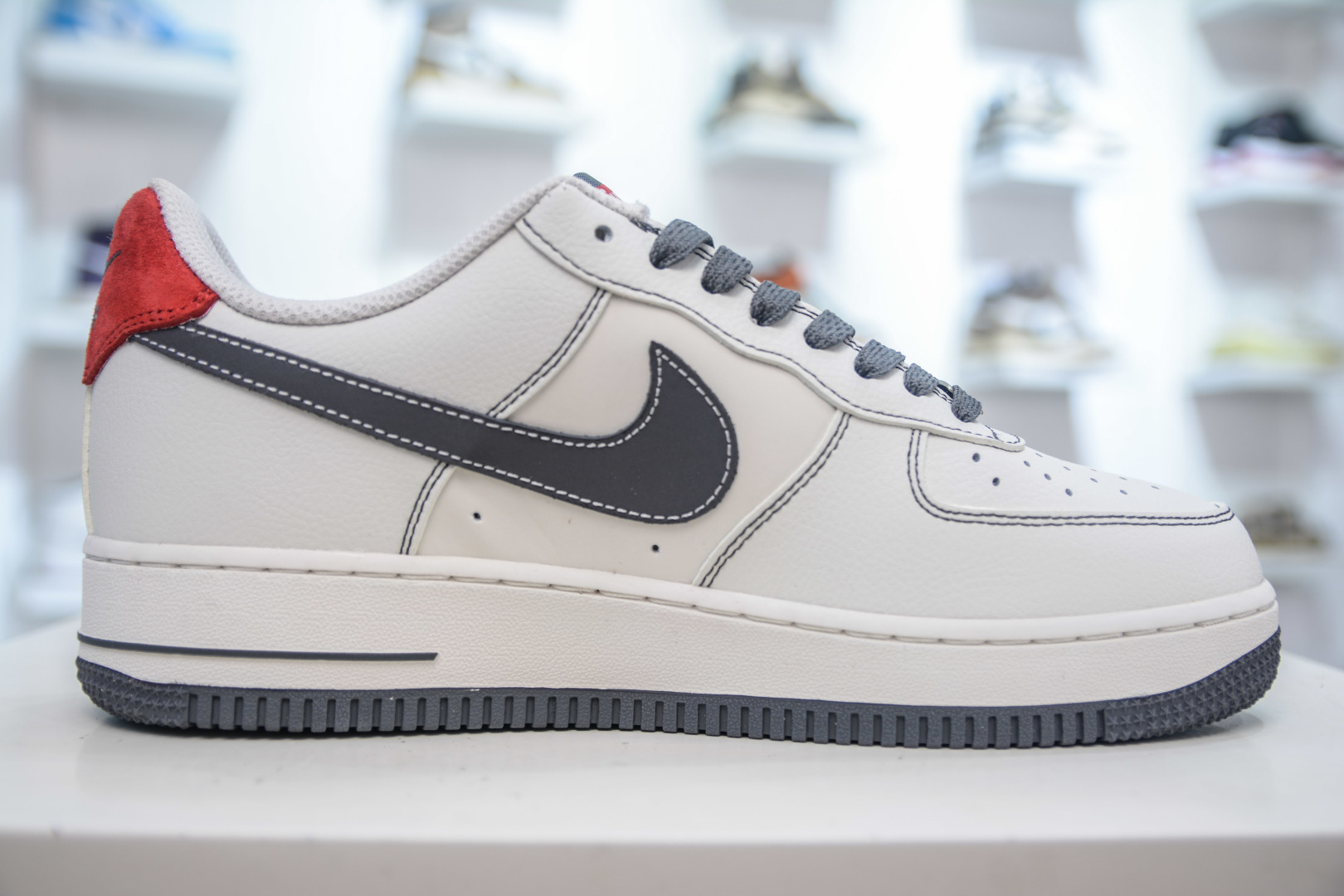Nike Air Force 1 '07 Low x Supreme White/Grey/Red Sneakers 4 cmp i1756053768670 1905 0 2
