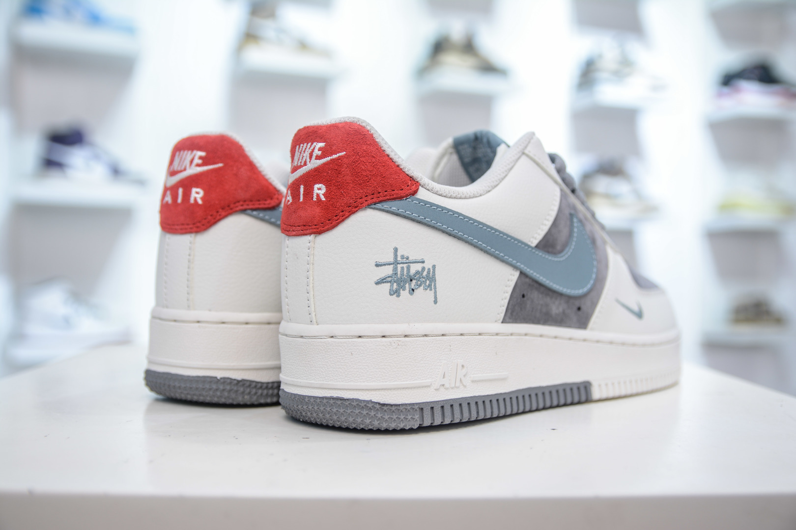 Nike Air Force 1 '07 Low x Stussy White Grey Blue Red Sneakers 7 cmp i1756053861825 1901 0 5