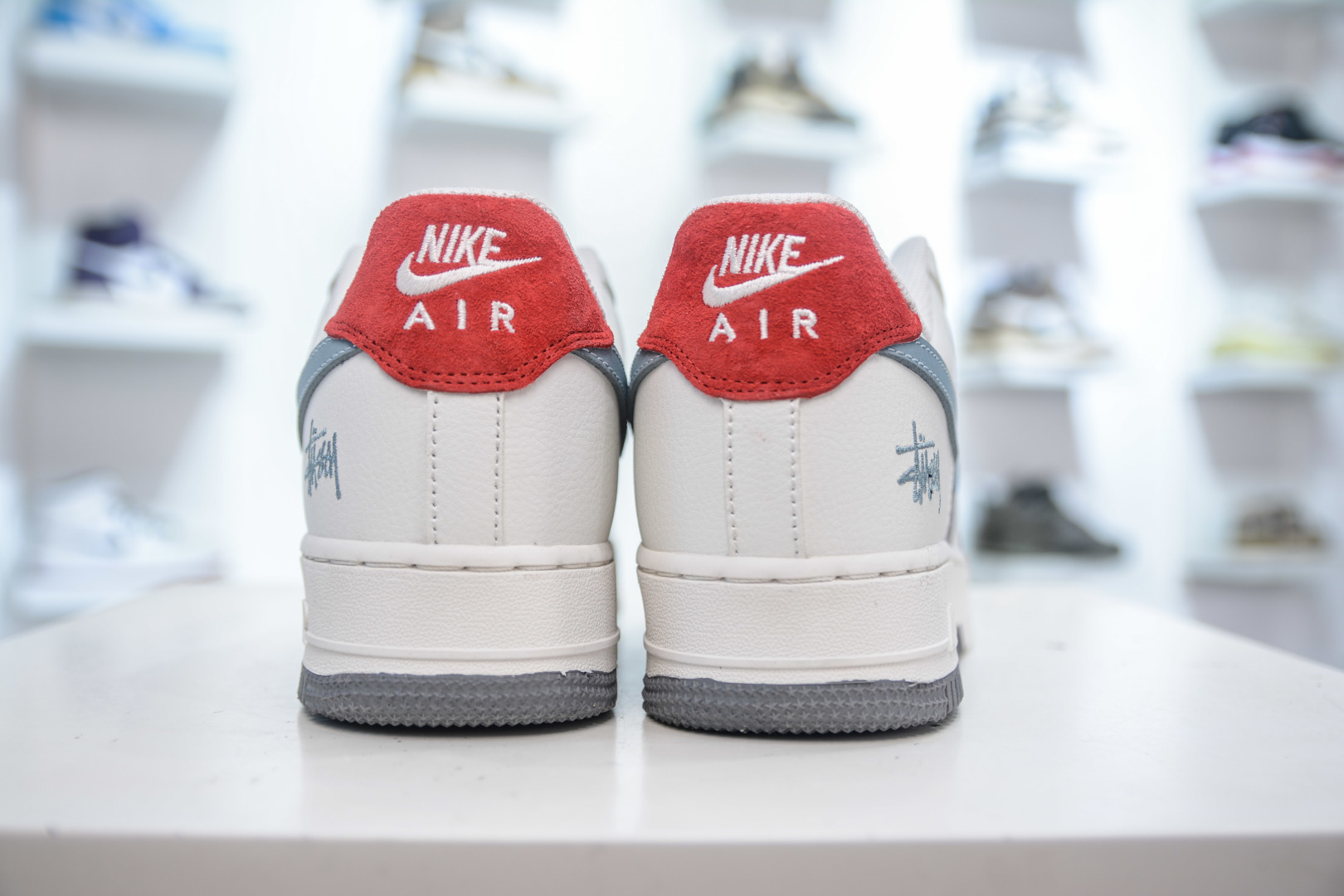 Nike Air Force 1 '07 Low x Stussy White Grey Blue Red Sneakers 3 cmp i1756053861826 6884 0 1