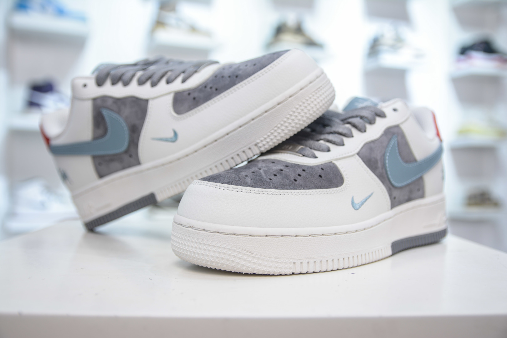Nike Air Force 1 '07 Low x Stussy White Grey Blue Red Sneakers 5 cmp i1756053863315 6642 0 3