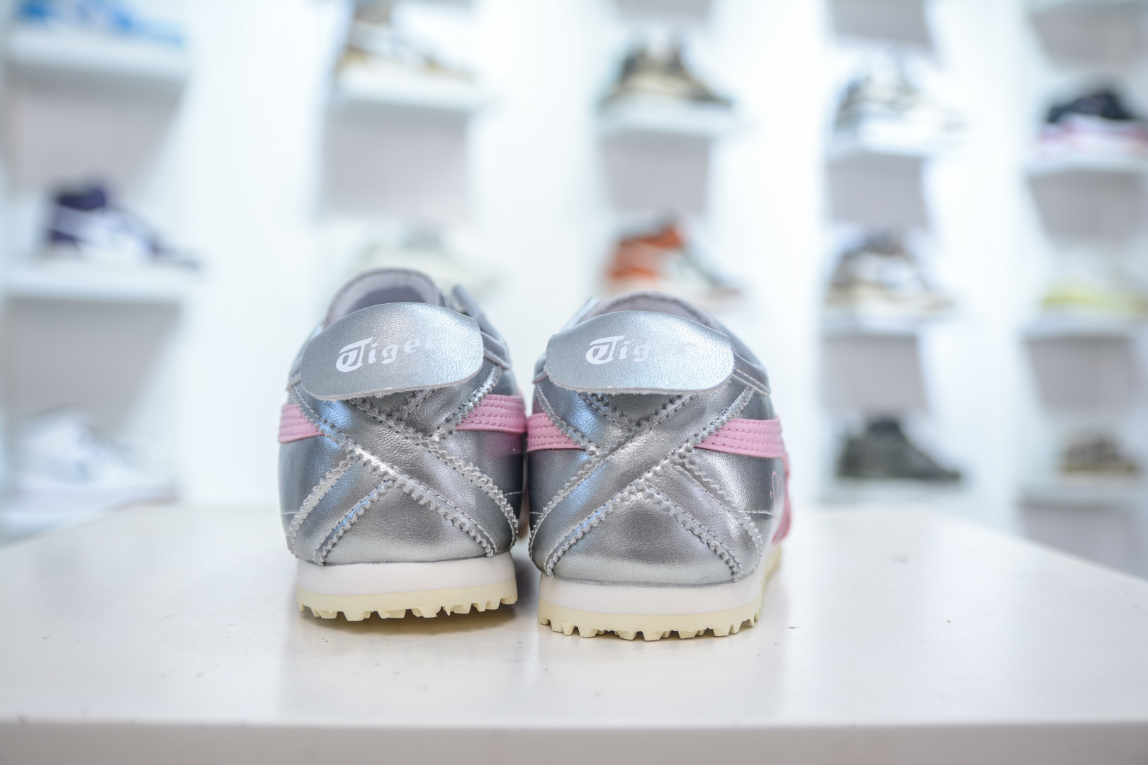 Asics Onitsuka Tiger Mexico 66 VIN Women's Silver/Pink Casual Shoes 3 cmp i1756053917288 4534 0 1
