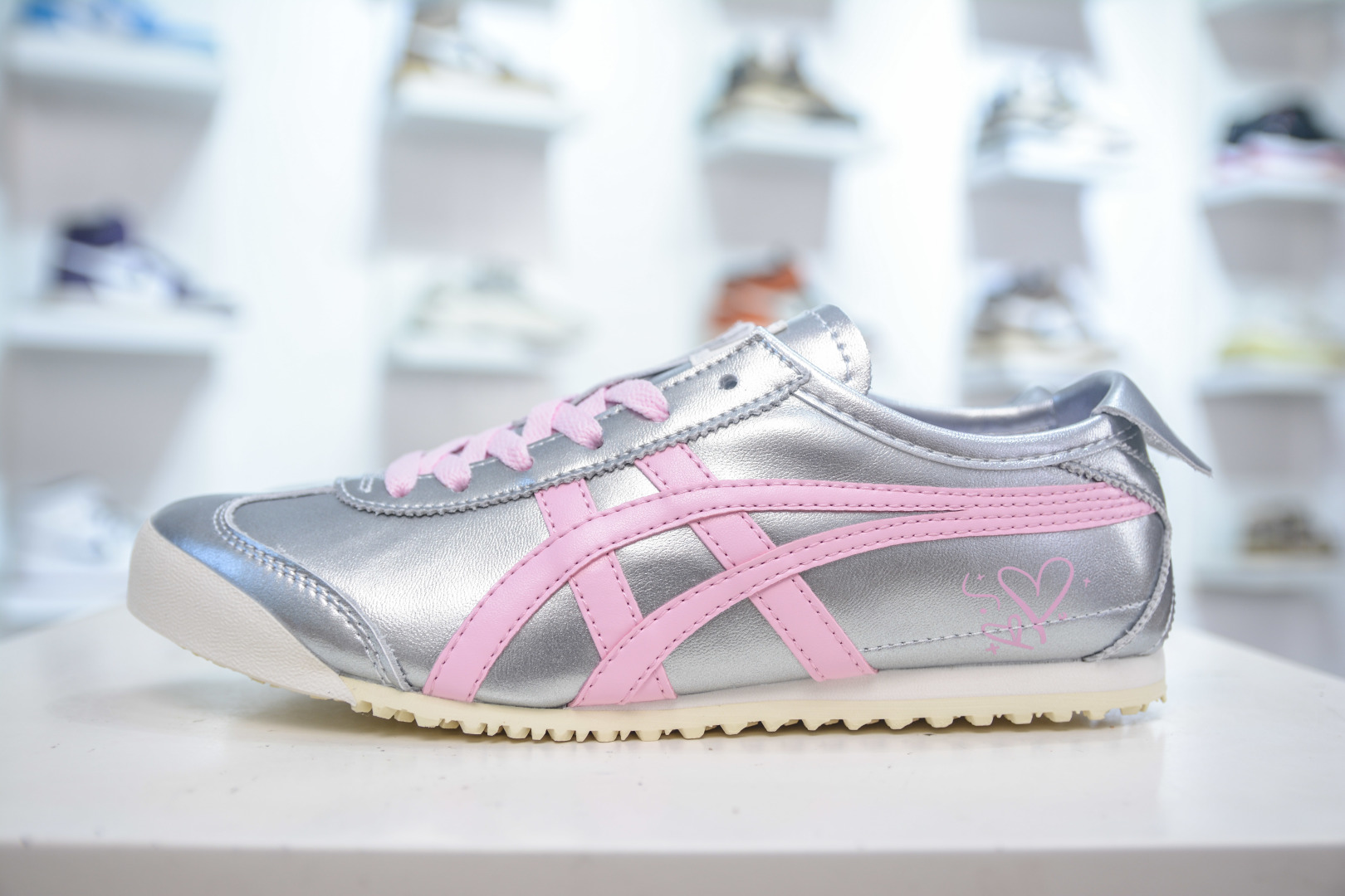 Asics Onitsuka Tiger Mexico 66 VIN Women's Silver/Pink Casual Shoes 2 cmp i1756053917288 7066 0 0