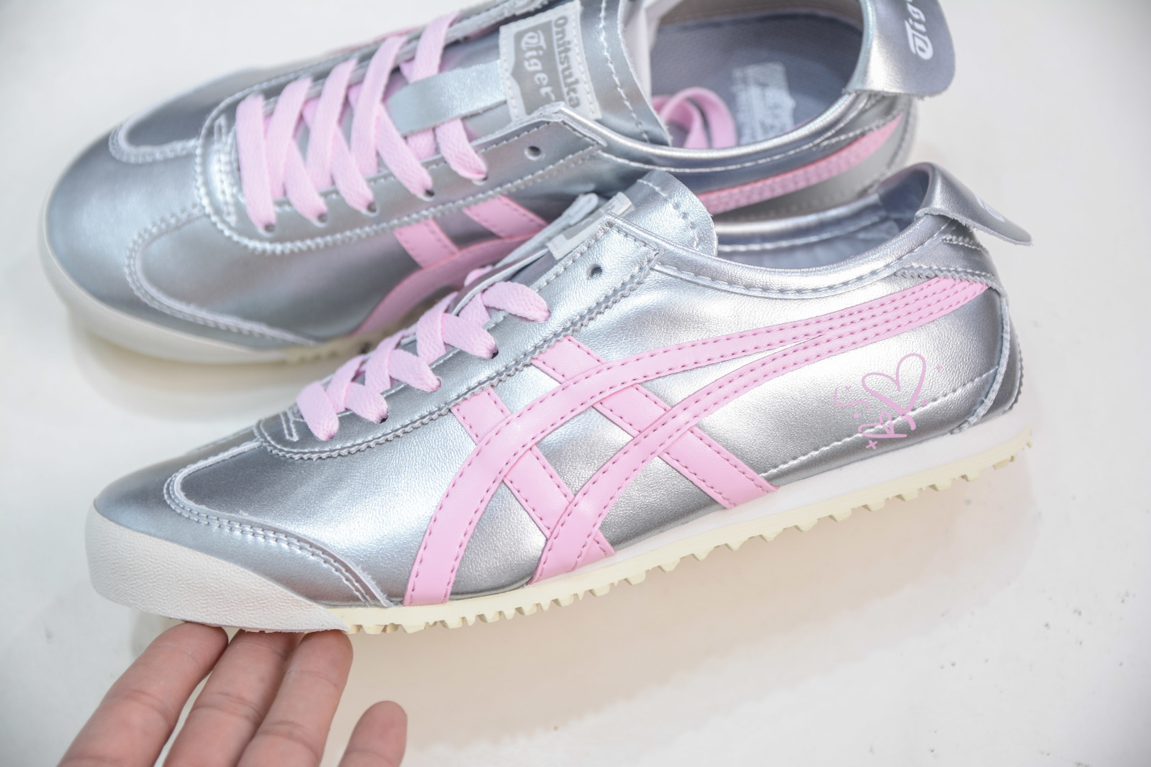 Asics Onitsuka Tiger Mexico 66 VIN Women's Silver/Pink Casual Shoes 8 cmp i1756053917289 7146 0 6