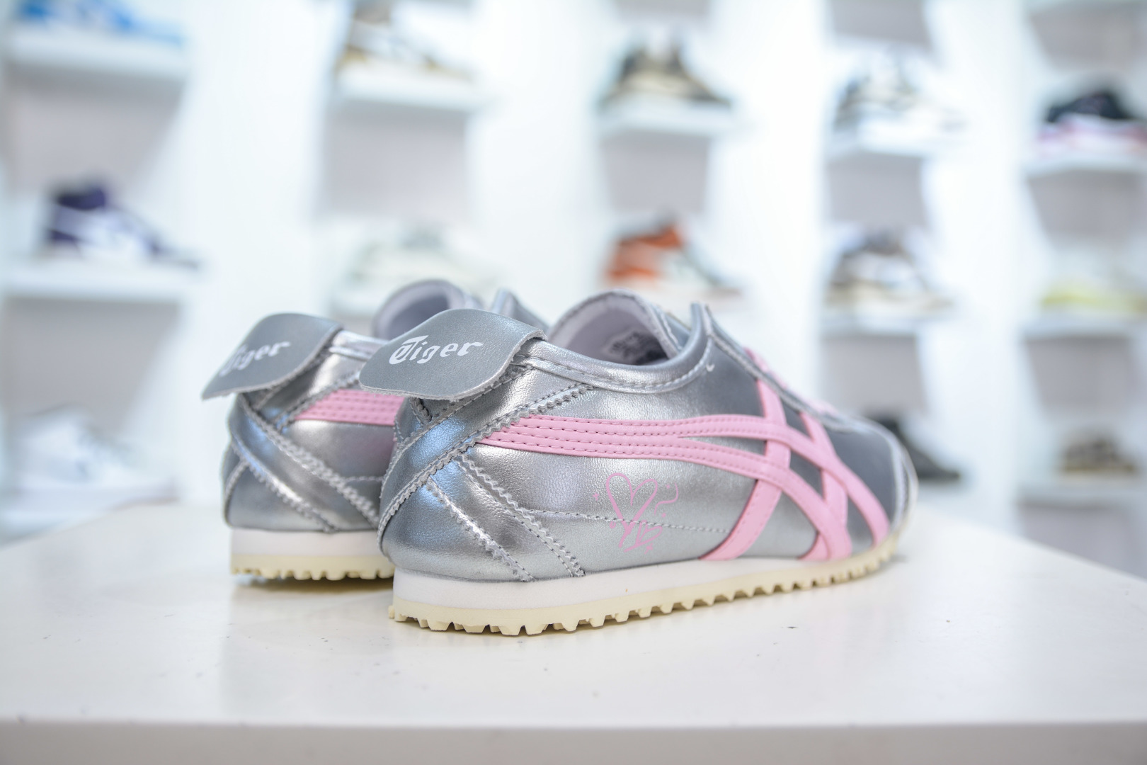 Asics Onitsuka Tiger Mexico 66 VIN Women's Silver/Pink Casual Shoes 7 cmp i1756053918776 3001 0 5