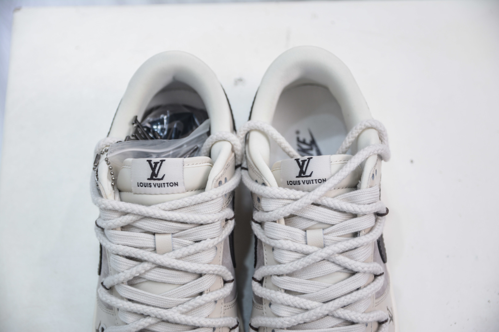 Nike SB Dunk Low x Louis Vuitton Coffee Au Lait Collaboration Sneakers 8 cmp i1756054239573 2953 0 7