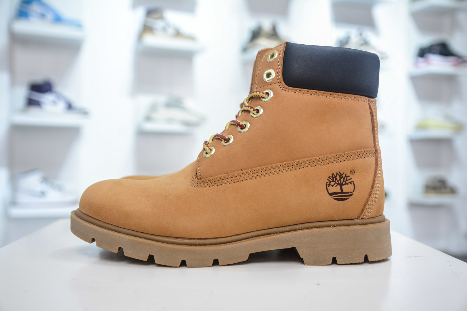 Timberland Classic Outdoor High-Top Yellow Boots - Durable & Comfortable 2 cmp i1756054798838 7868 0 0