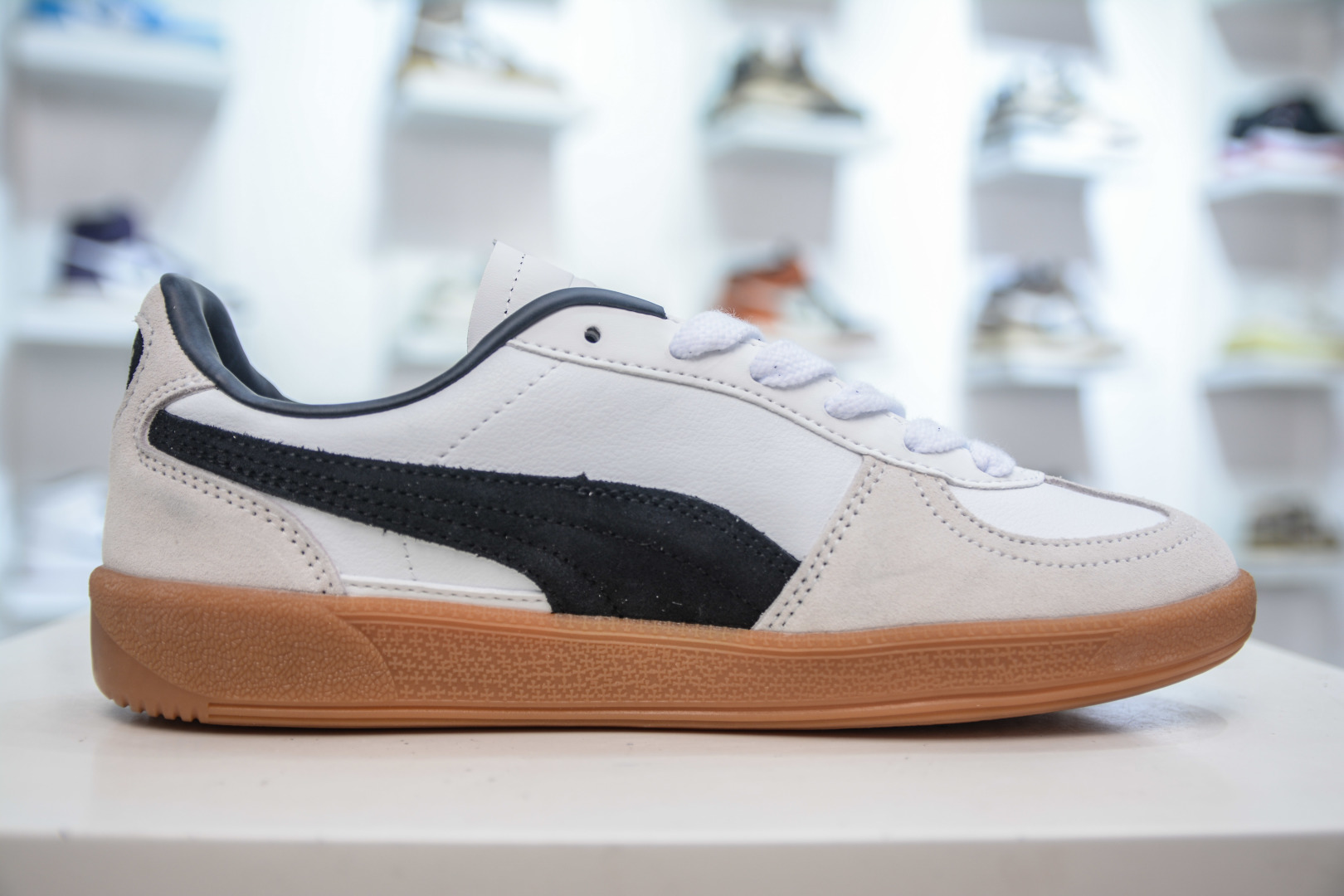 Puma Palermo Leather Sneakers: Retro Style, Modern Comfort for Everyday Wear 4 cmp i1756139341247 9758 0 2