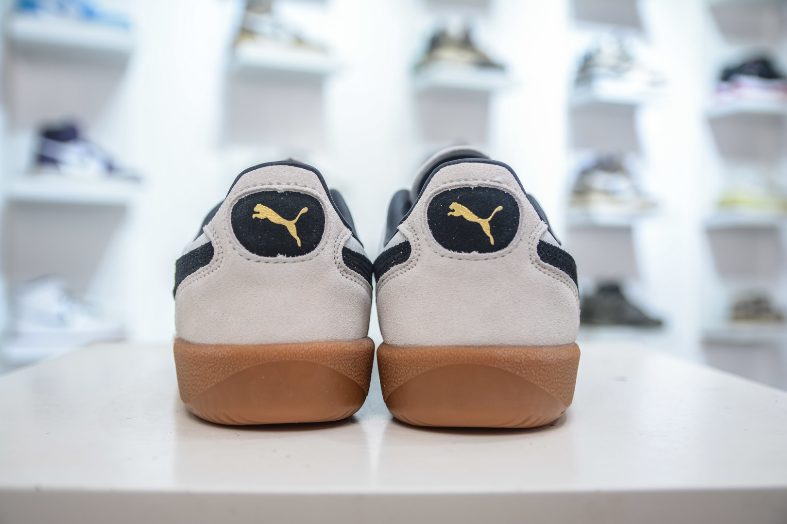 Puma Palermo Leather Sneakers: Retro Style, Modern Comfort for Everyday Wear 3 cmp i1756139342524 4504 0 1