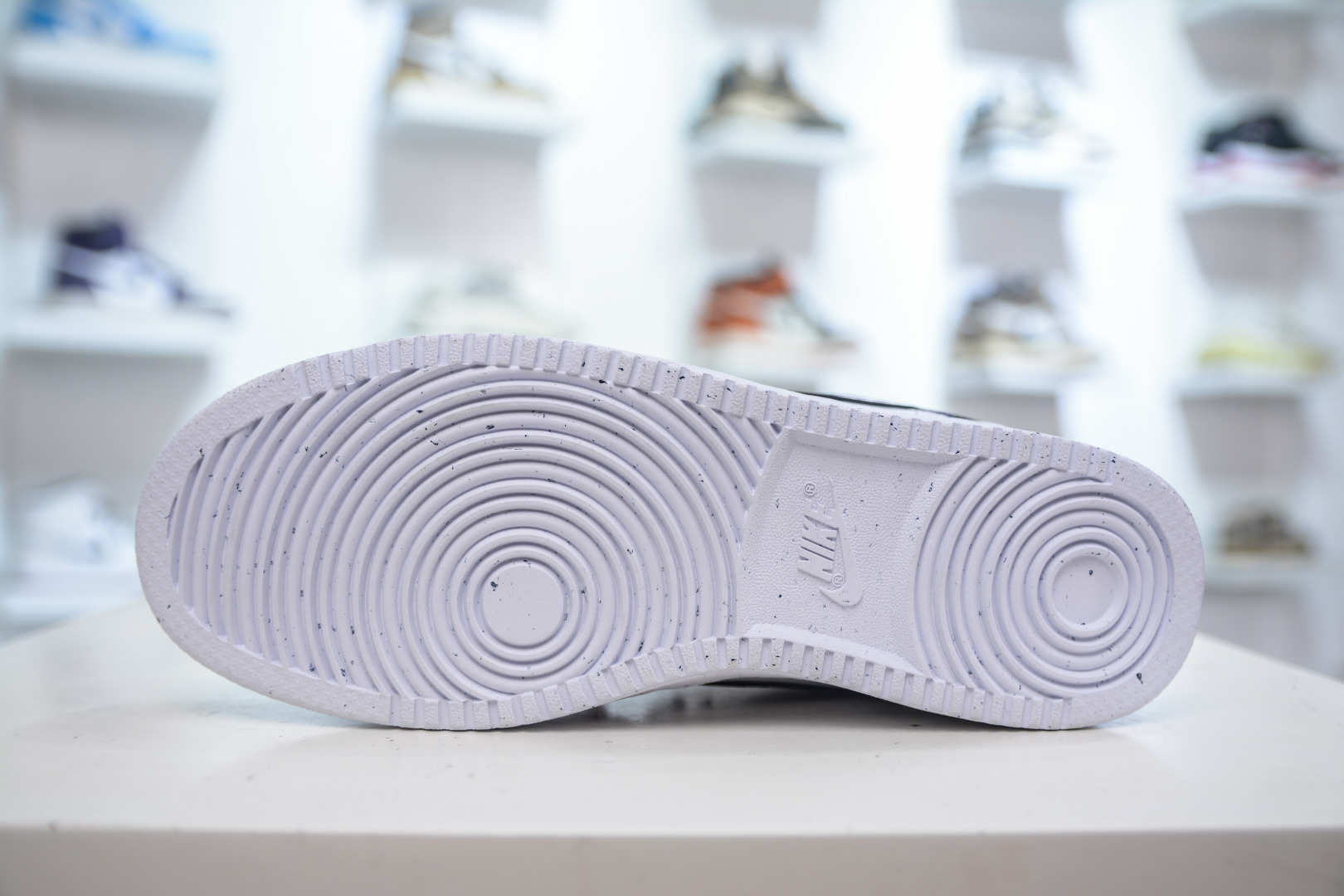 Nike Court Vision Low White/Pink Hand-Painted Graffiti Casual Sneakers 6 cmp i1756140014381 8949 0 4