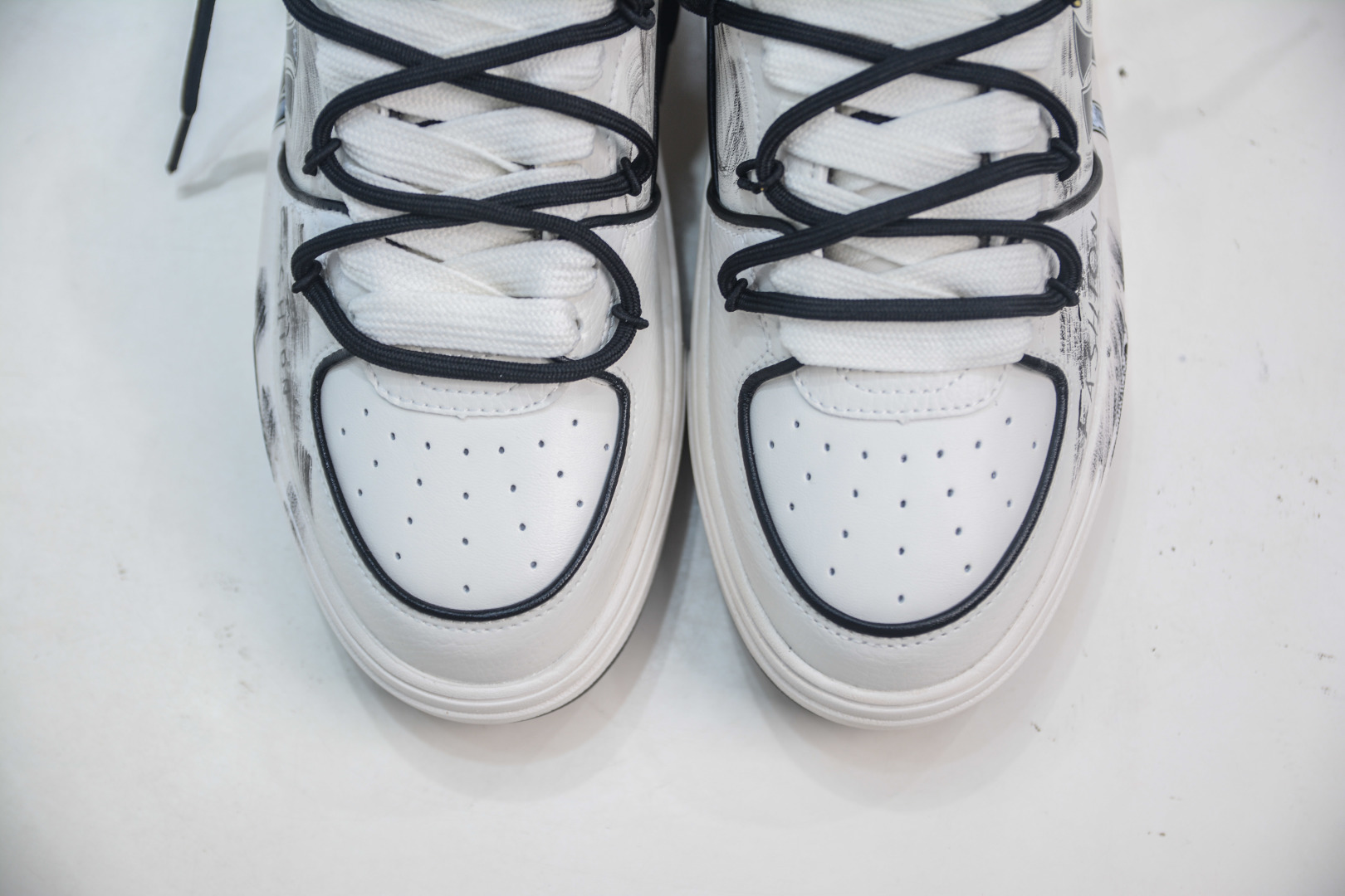 MLB NY Yankees Graffiti Sneakers - Hidden Heel, Custom Design, Fashion Forward 10 cmp i1756140087401 1967 0 8