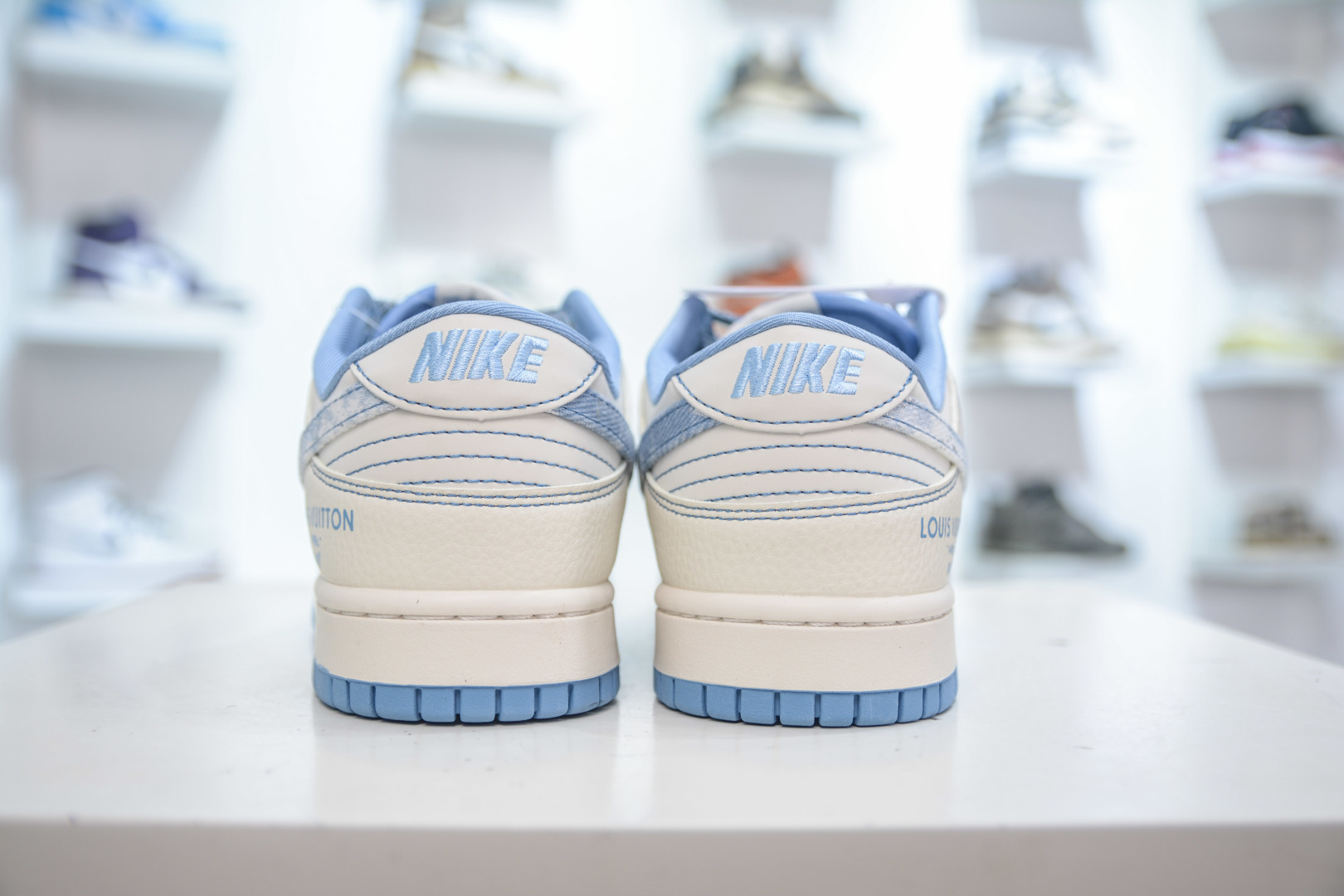 Nike SB Dunk Low x Louis Vuitton Ice Blue Denim Sneakers JP1628-028 2 cmp i1756140398890 6699 0 1