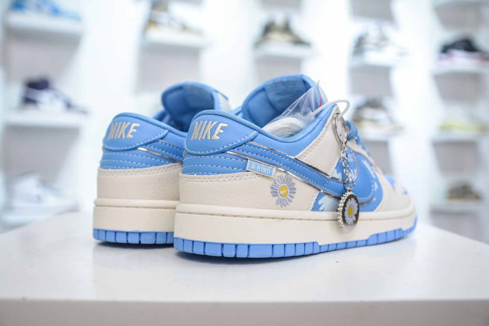 Nike SB Dunk Low 'Daisy' Cream/Blue Premium Leather Sneakers - SR2025 004 6 cmp i1756140447416 4547 0 5