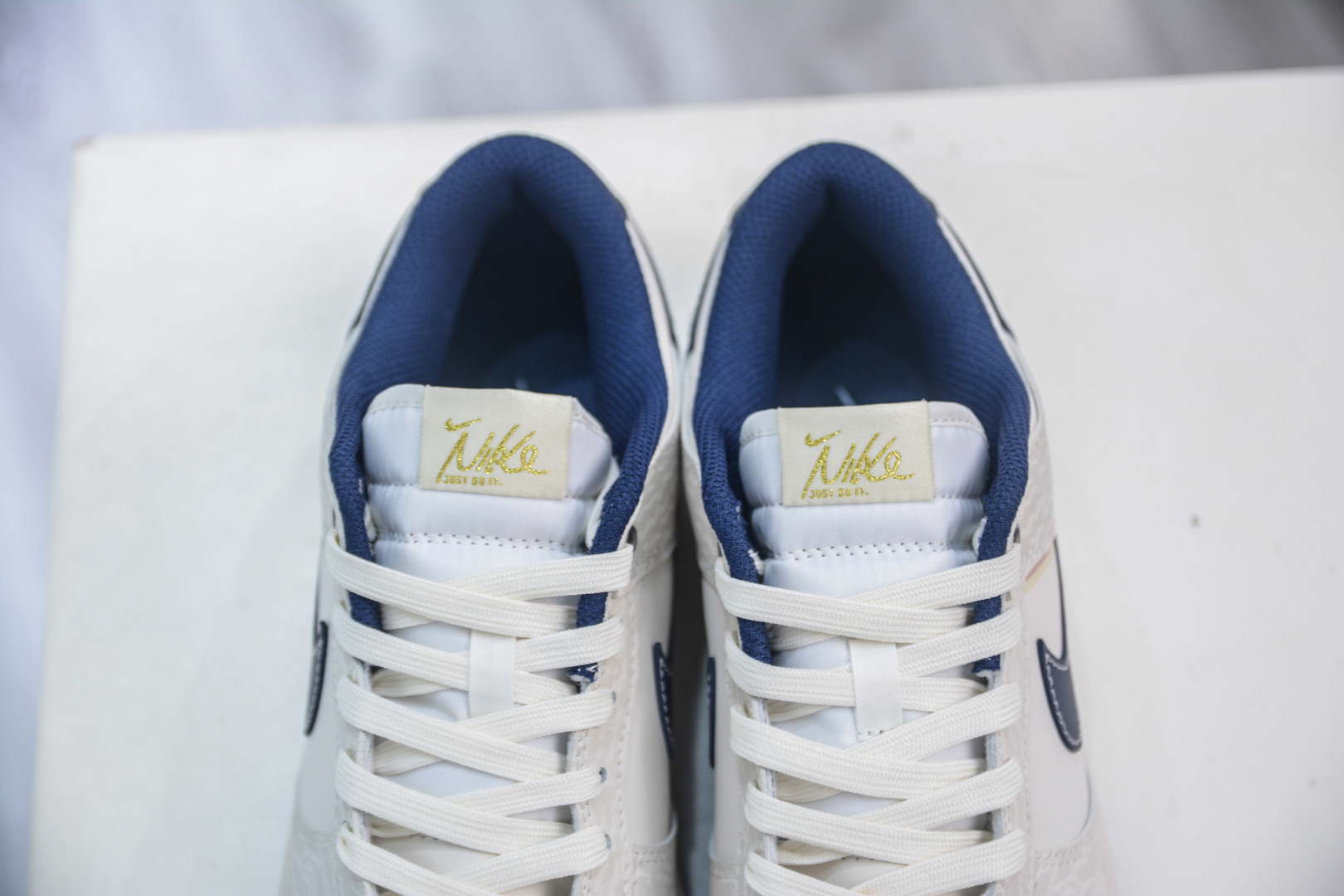 270 Nike Dunk Low 神谕之心 当高原的梵唱撞上街头节奏 WB0414-027