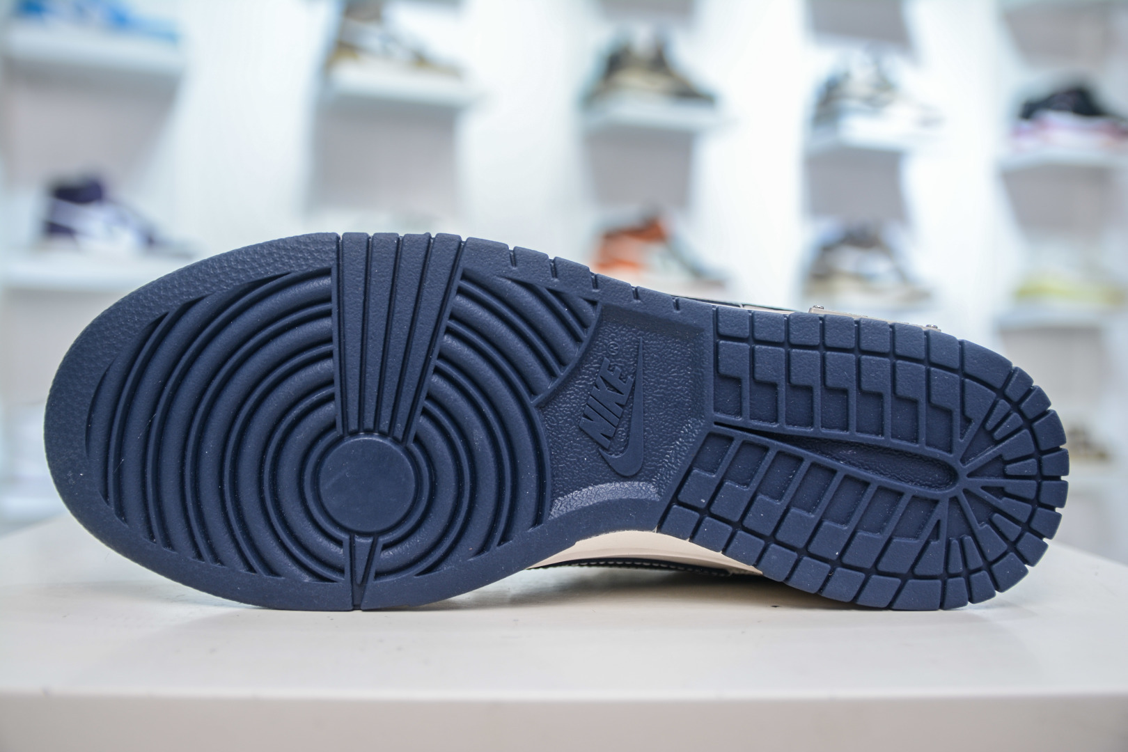 270 Nike Dunk Low 神谕之心 当高原的梵唱撞上街头节奏 WB0414-027