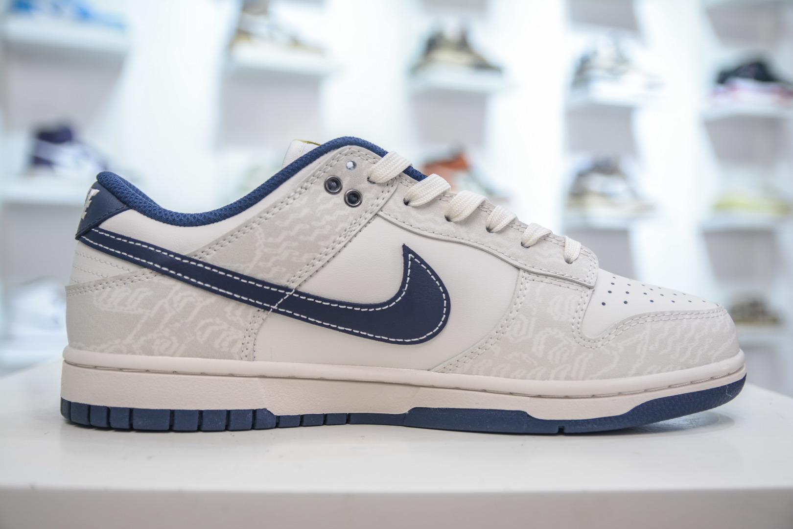 270 Nike Dunk Low 神谕之心 当高原的梵唱撞上街头节奏 WB0414-027