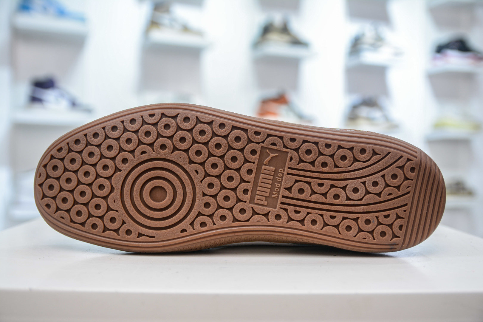 PUMA Palermo Leather Sneakers - Retro Style, Low-Profile, and Comfortable 5 cmp i1756231632592 8832 0 4