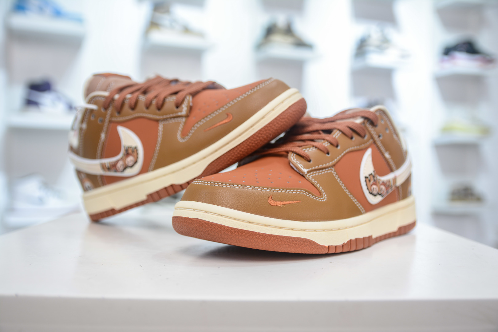 Nike SB Dunk Low x Labubu - Stylish and Comfortable Limited Edition Sneakers 4 cmp i1756231953388 1897 0 3