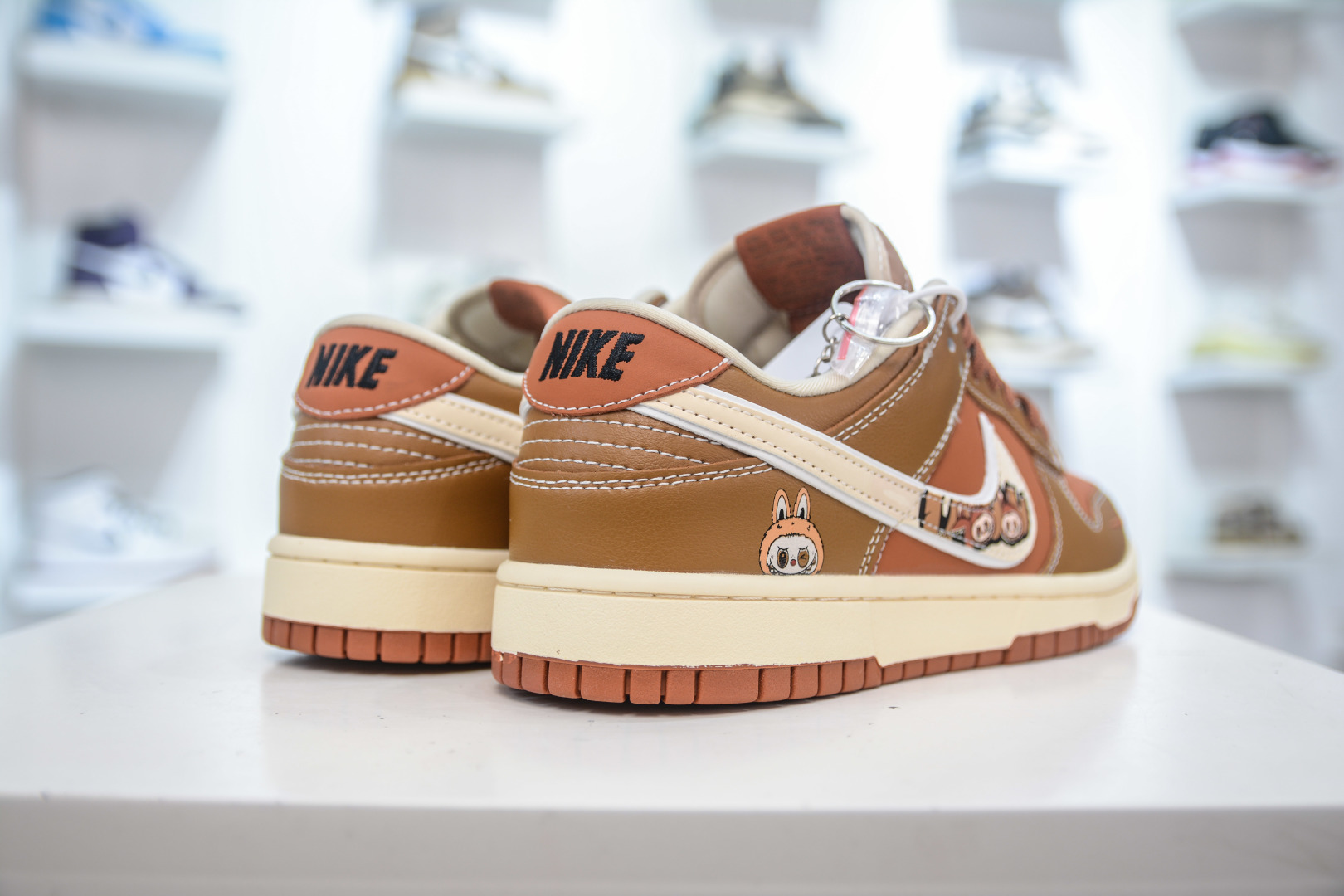 Nike SB Dunk Low x Labubu - Stylish and Comfortable Limited Edition Sneakers 6 cmp i1756231953388 7121 0 5