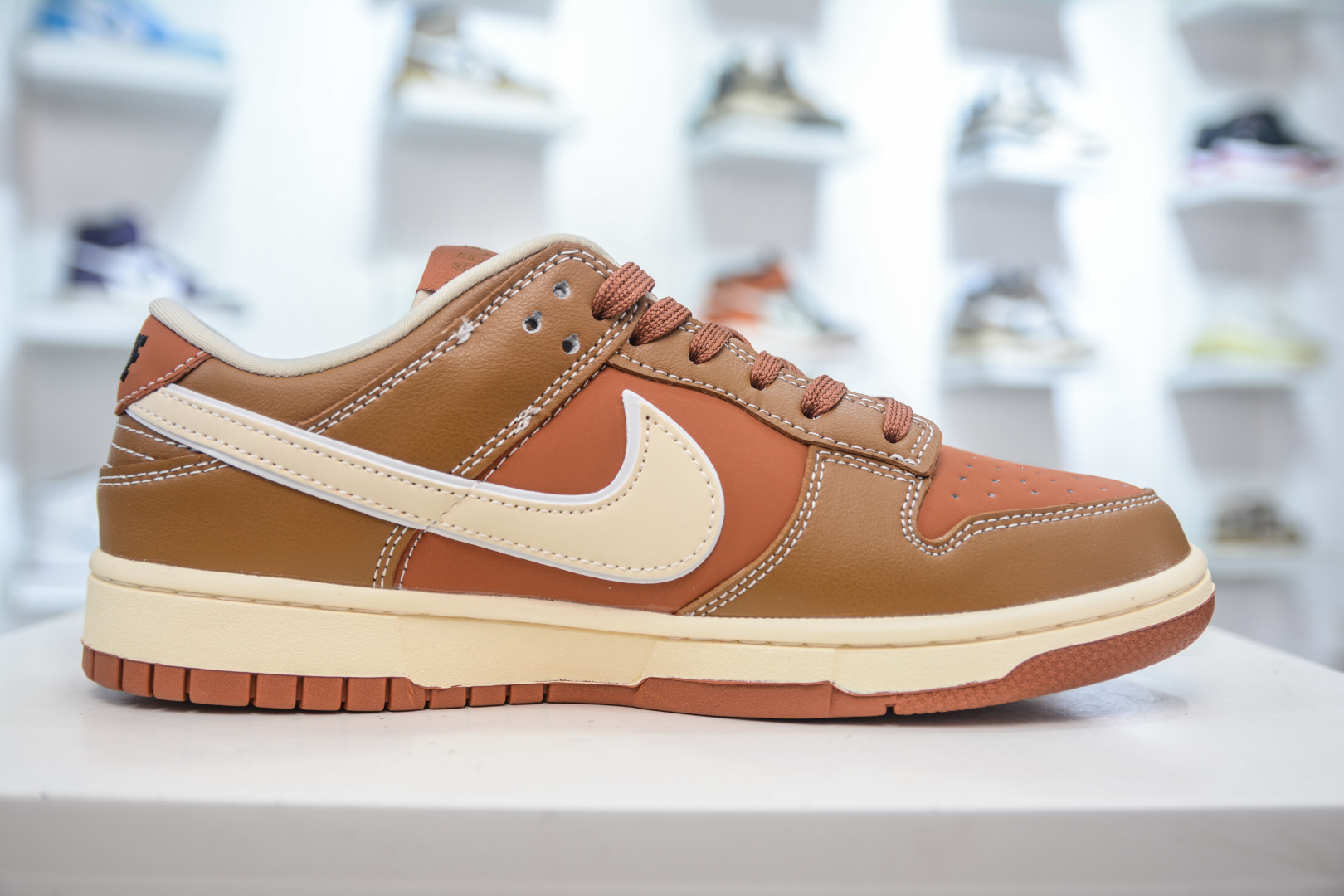 Nike SB Dunk Low x Labubu - Stylish and Comfortable Limited Edition Sneakers 3 cmp i1756231953388 8275 0 2