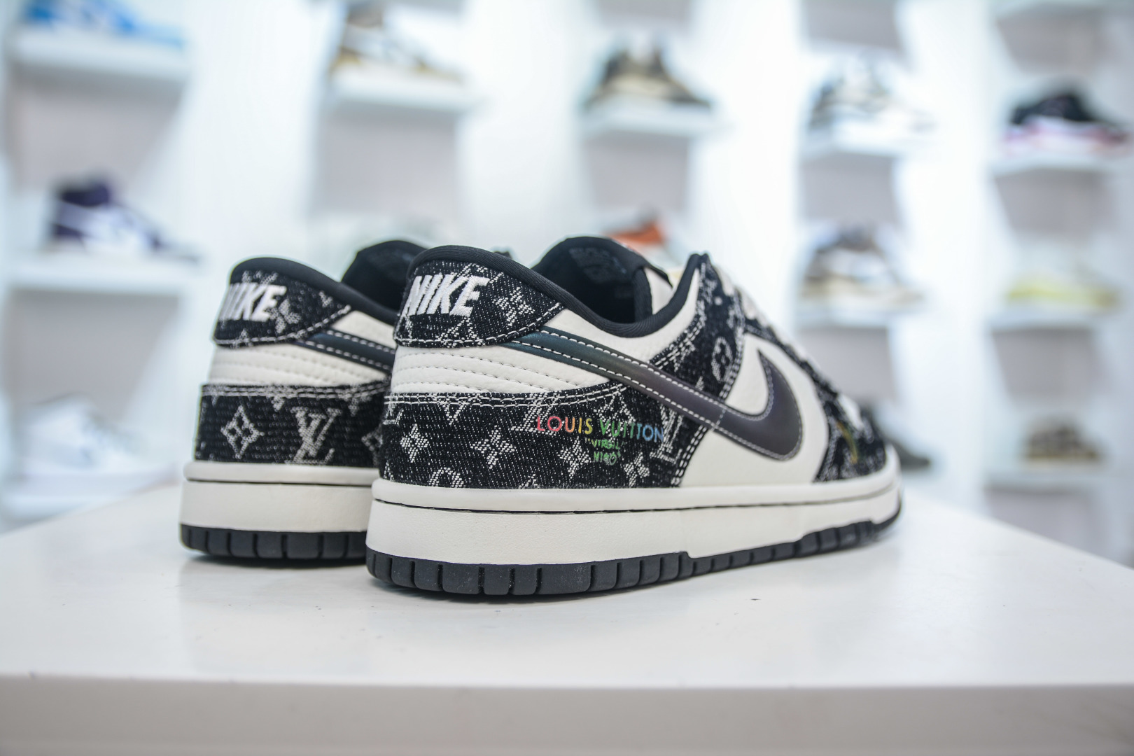 Nike SB Dunk Low x Louis Vuitton Black Laser Gradient Sneakers 6 cmp i1756232005126 4622 0 5