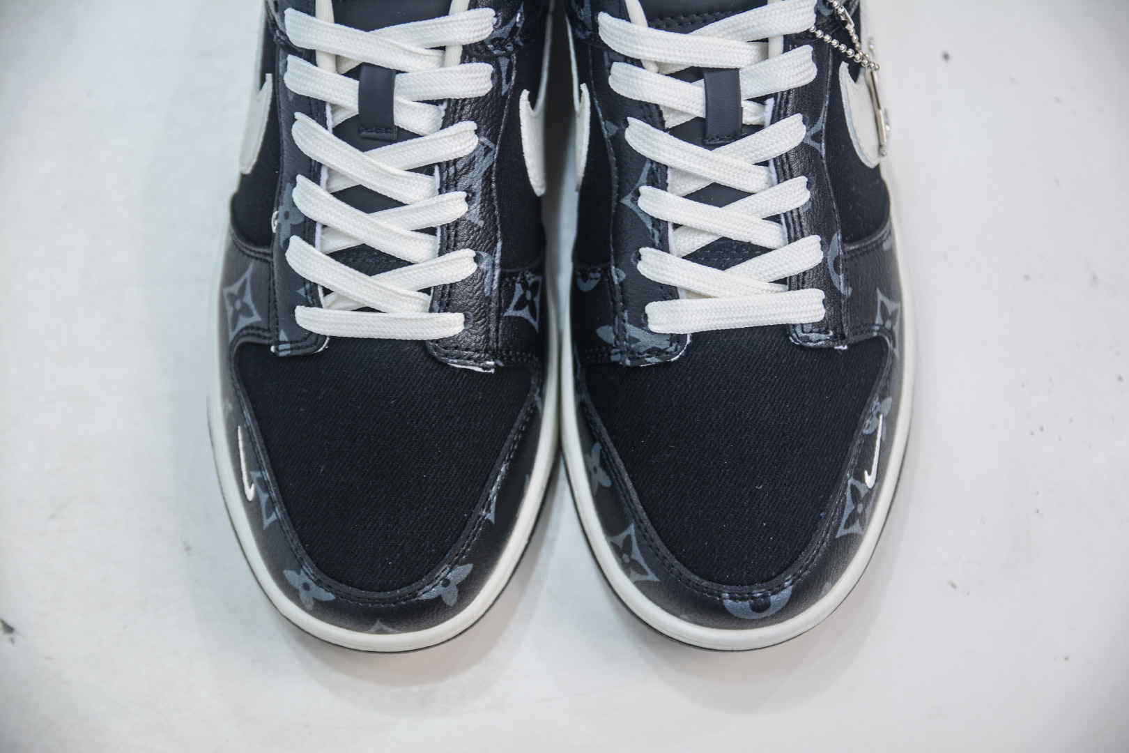Nike SB Dunk Low x Louis Vuitton Collab - Dark Night White 9 cmp i1756232056563 4023 0 8