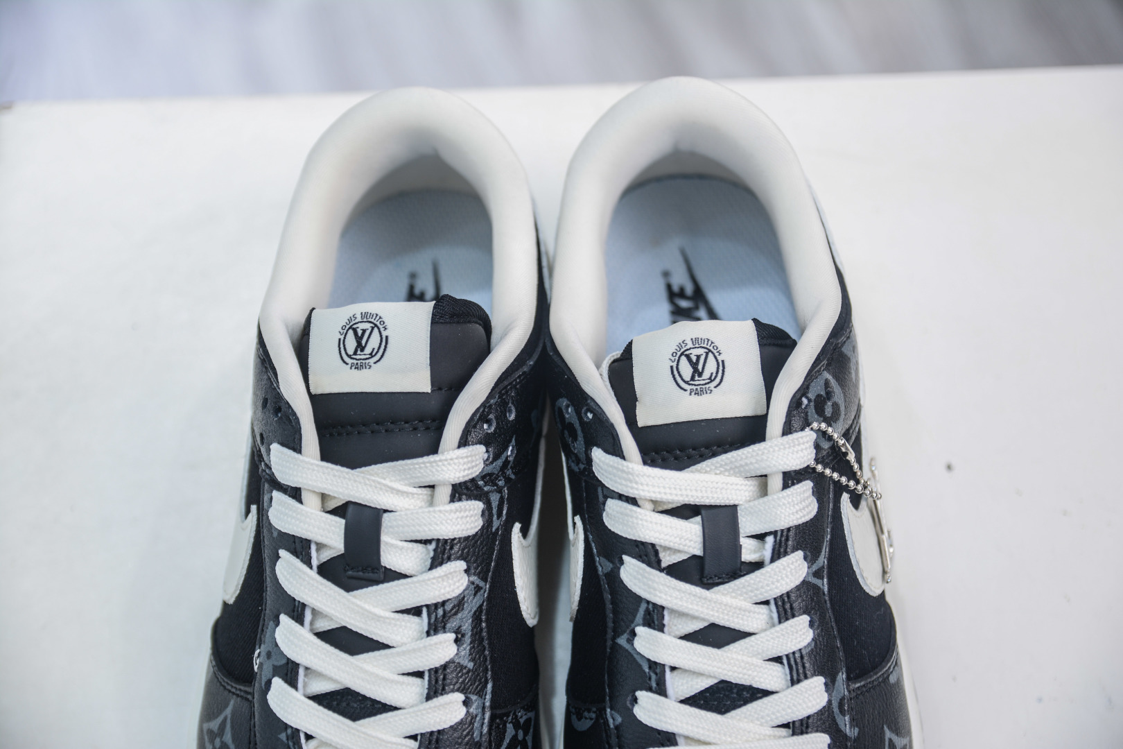 Nike SB Dunk Low x Louis Vuitton Collab - Dark Night White 8 cmp i1756232057412 885 0 7
