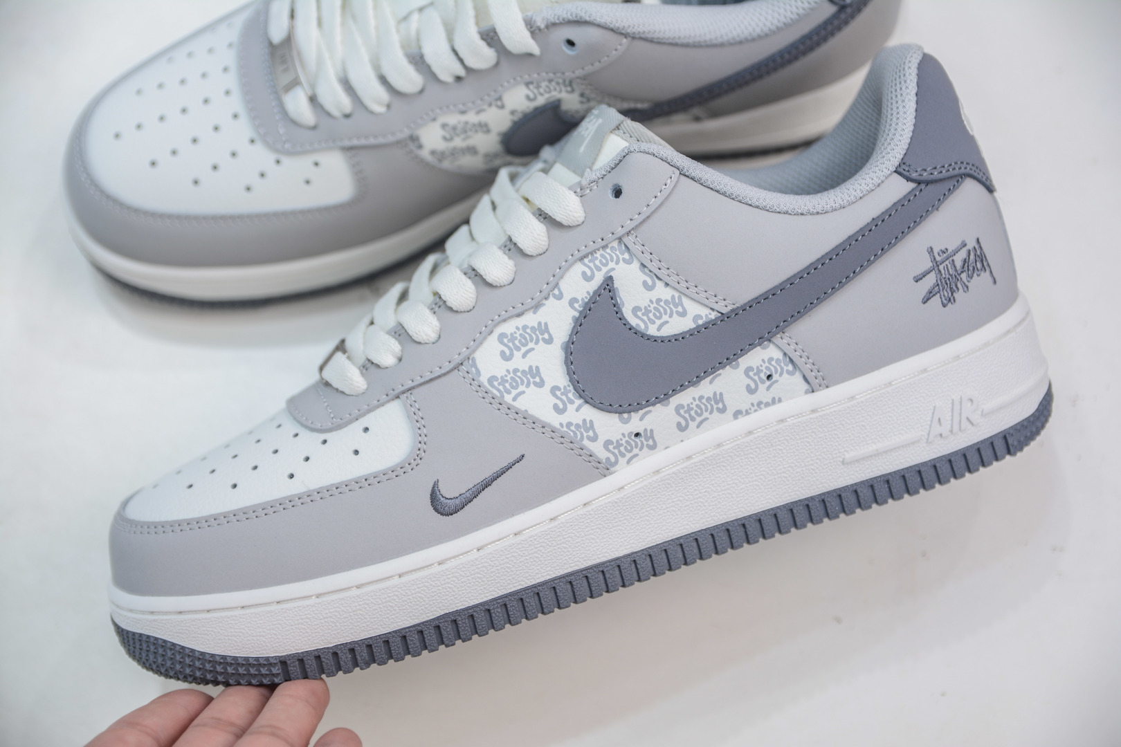 Nike Air Force 1 '07 Low x Stussy White/Grey - Premium Comfort and Style 8 cmp i1756232124690 9785 0 6