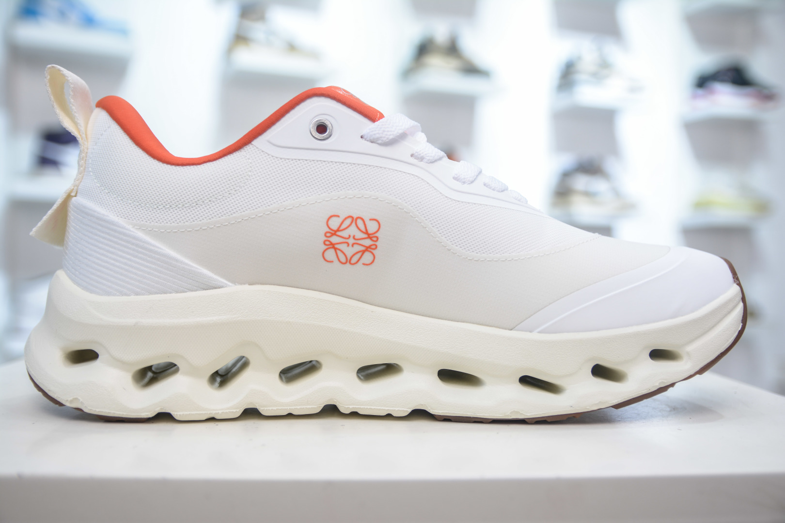 On Cloudtilt 2.0 Loewe Collab Running Shoes - Lightweight & Comfortable 4 cmp i1756232245644 1249 0 2