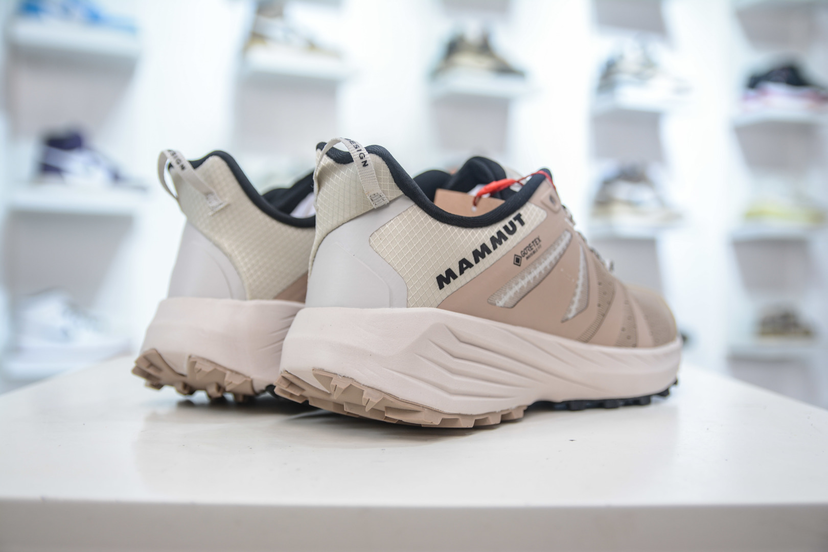 Mammut Saentis TR Low GTX Hiking Shoes - Breathable, Lightweight, and Durable 6 cmp i1756232591546 4170 0 5