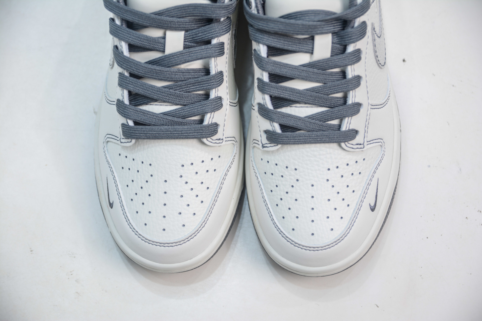 Nike SB Dunk Low x The North Face White Silver Grey - Size 36 to 45 9 cmp i1756317277447 5507 0 8
