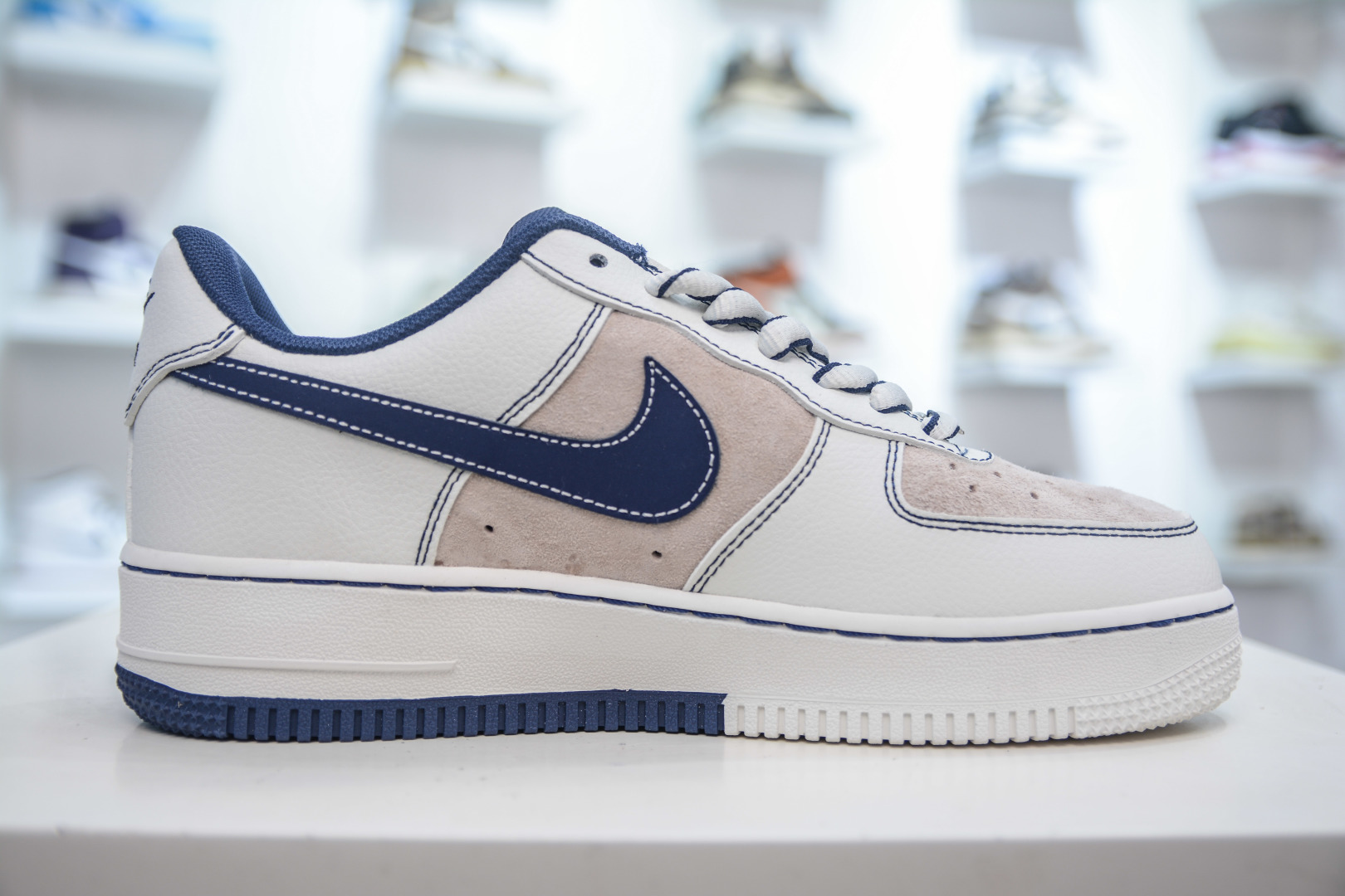 Nike Air Force 1 '07 Low x The North Face - White/Grey/Blue 4 cmp i1756317530613 1842 0 2