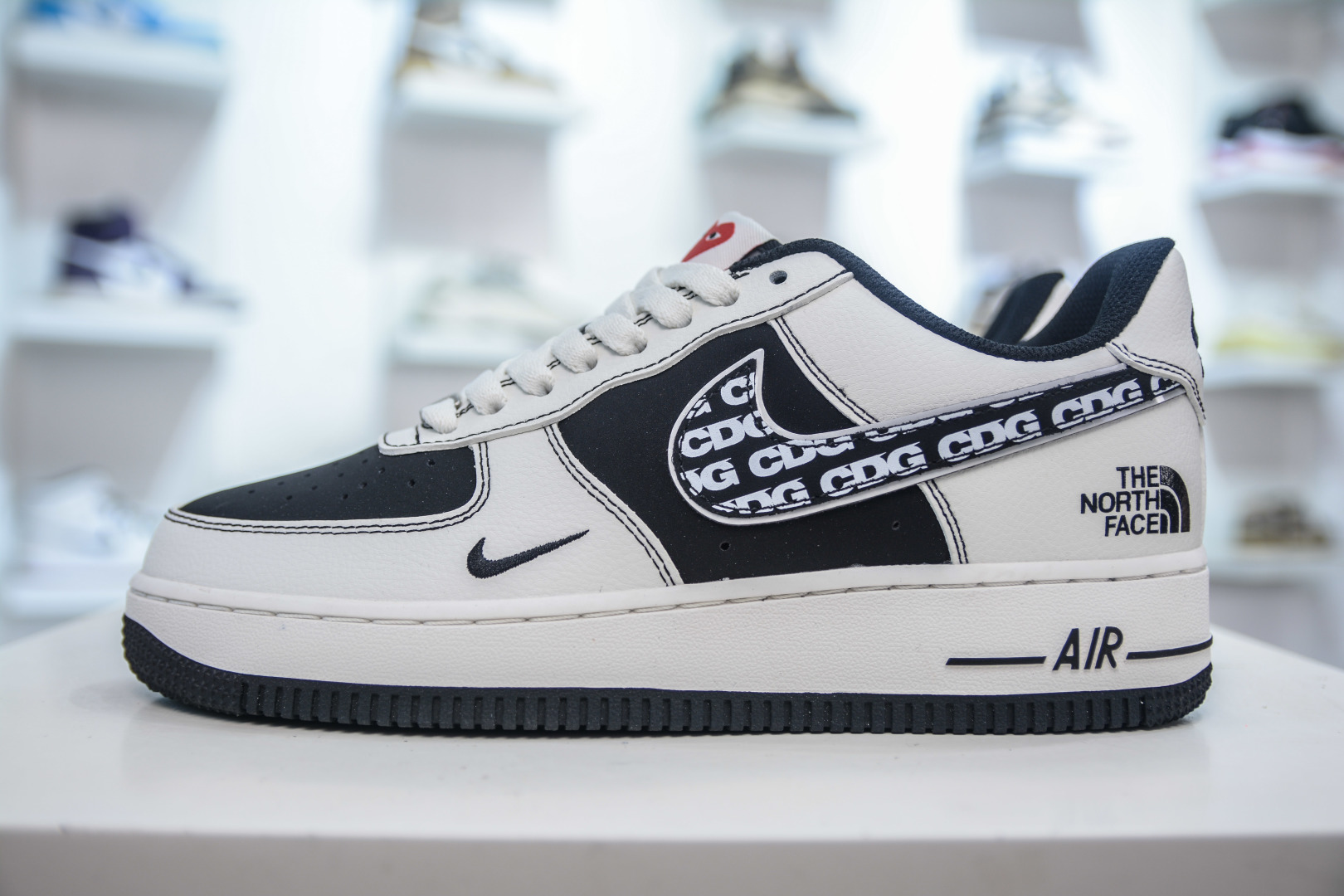 Nike Air Force 1 '07 Low x The North Face CG White Black Sneakers 24 cmp i1756317621458 7051 0 0