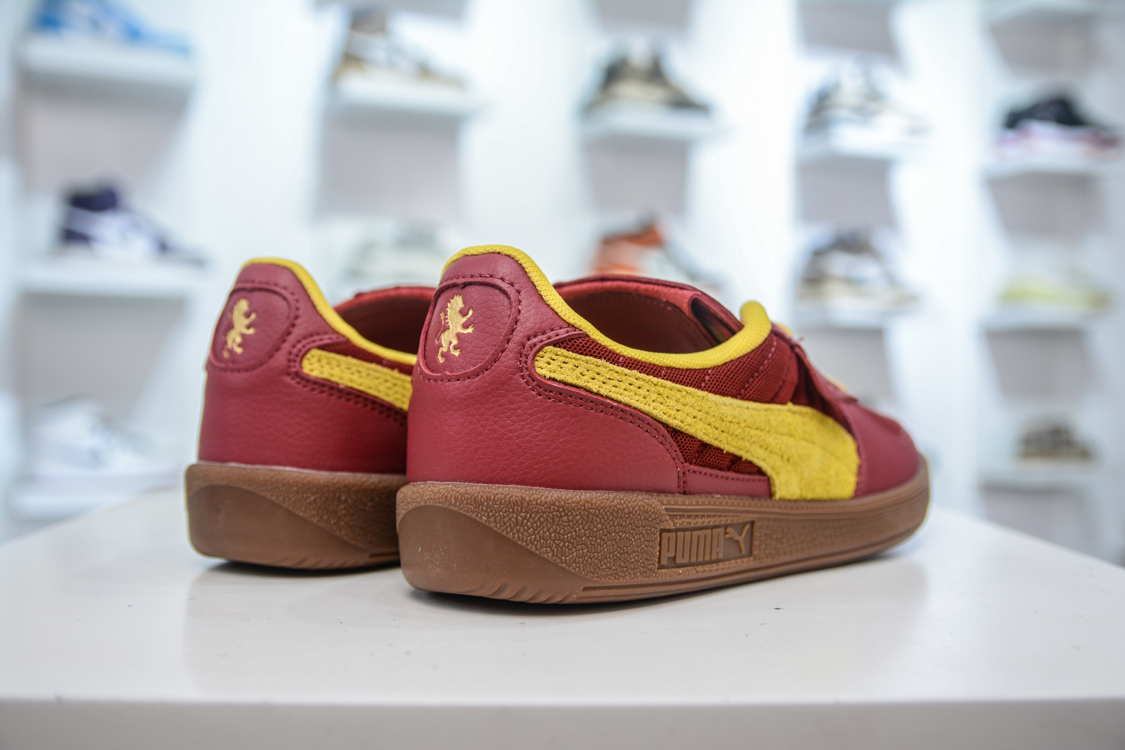 Puma Palermo Leather Low-Top Sneakers - Retro Style, Comfortable and Durable 7 cmp i1756317864777 9353 0 5