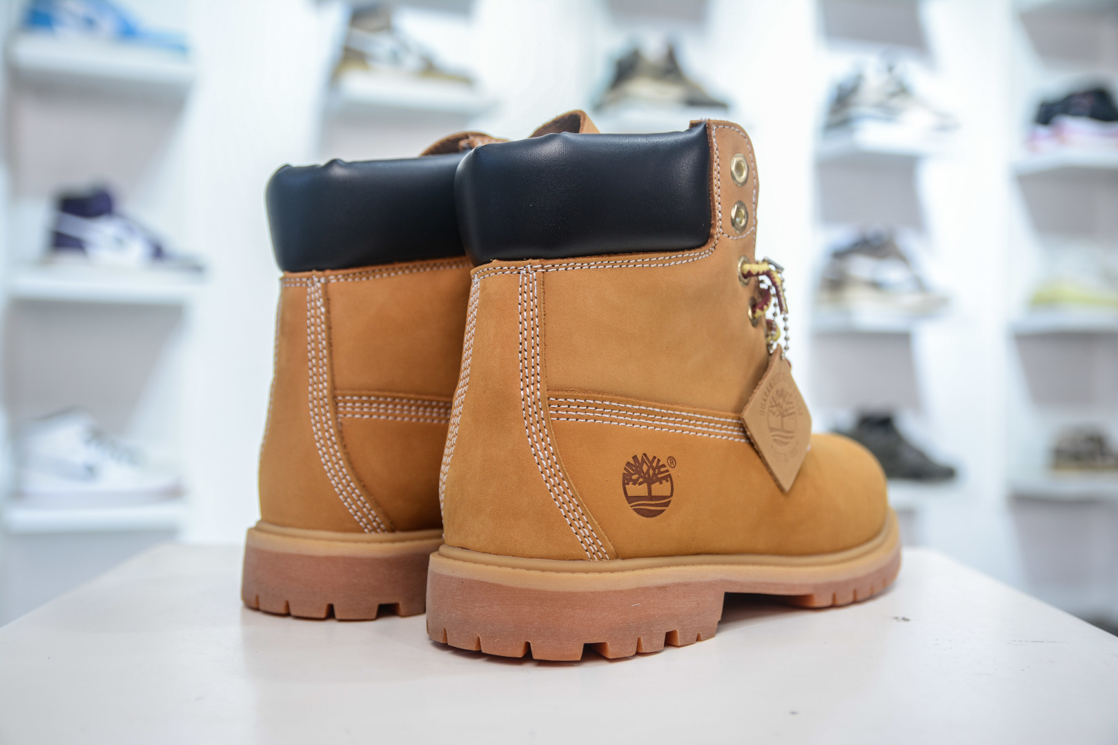 Timberland Classic High-Top Boots for Men and Women - Premium Waterproof Leather 6 cmp i1756318349249 8199 0 5