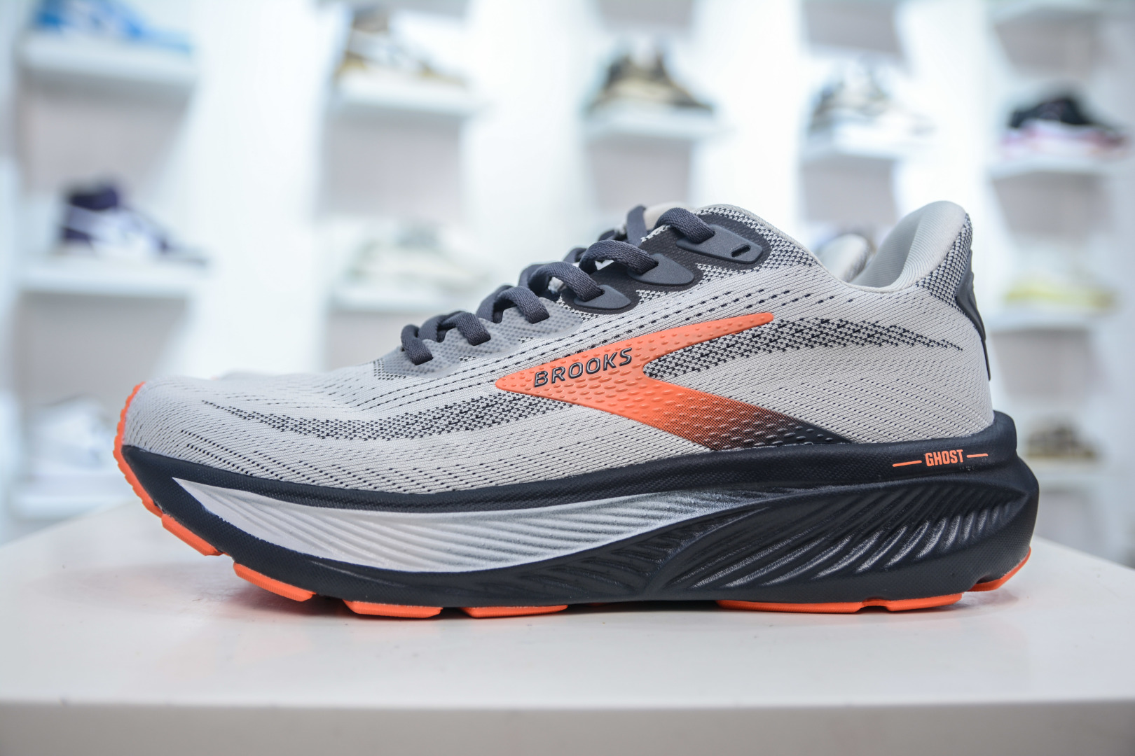 Brooks Ghost 17 Running Shoes: Comfortable, Stylish, and High-Performance 2 cmp i1756318499921 4828 0 0