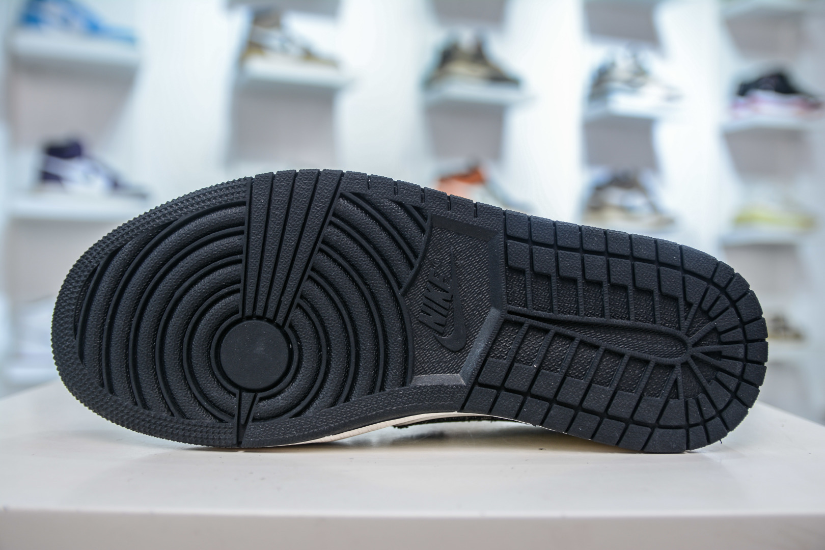 TS x Air Jordan x Louis Vuitton AJ1 Low 倒钩低帮LV联名-米黑牛仔 JW1188-143