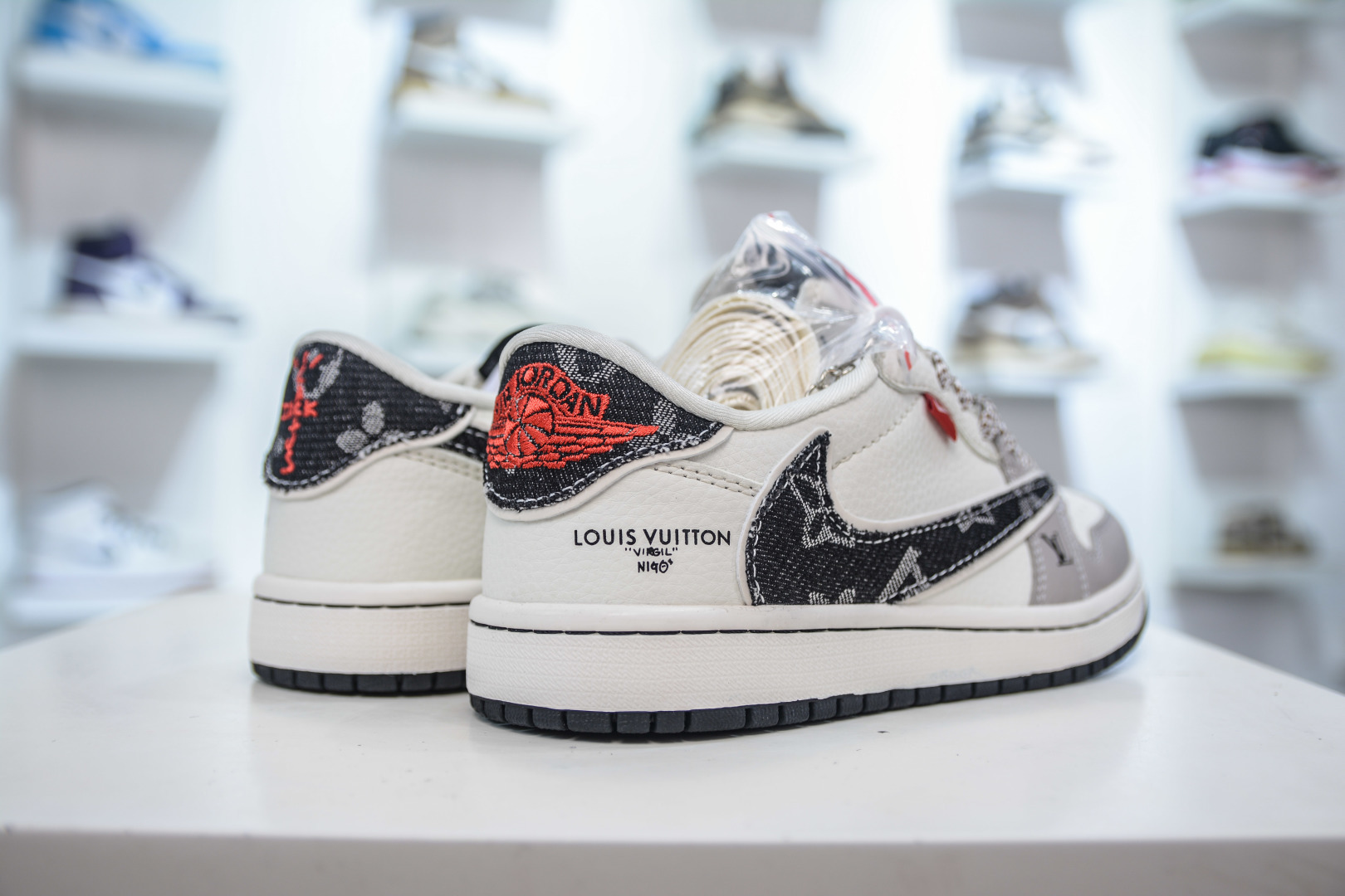 TS x Air Jordan x Louis Vuitton AJ1 Low 倒钩低帮LV联名-米黑牛仔 JW1188-143