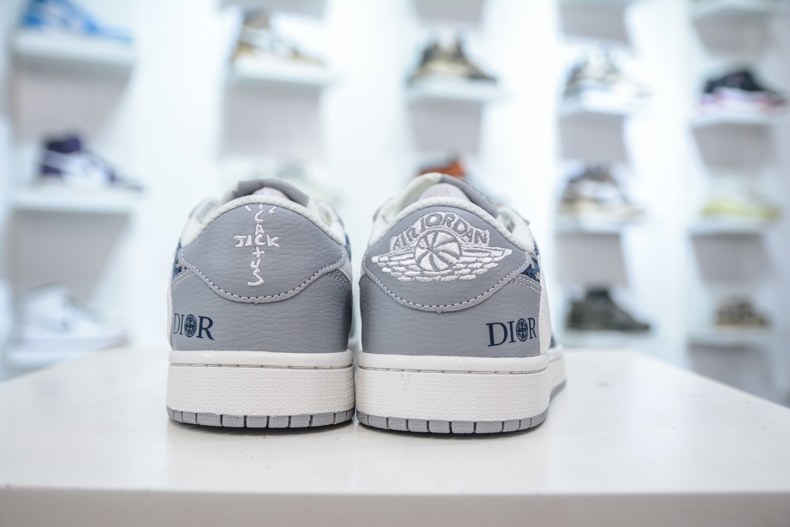 TS x Air Jordan x DIOR AJ1 Low 倒钩低帮迪奥联名-经典灰花纹 DZ5899-004