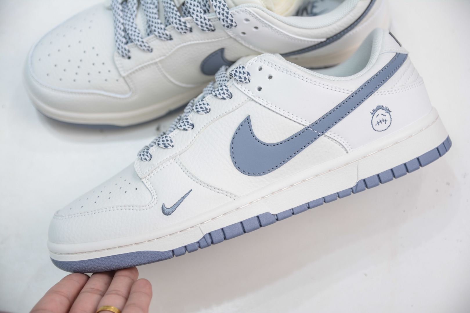 Nike SB Dunk Low 白灰勾鬼脸 CS1688-120