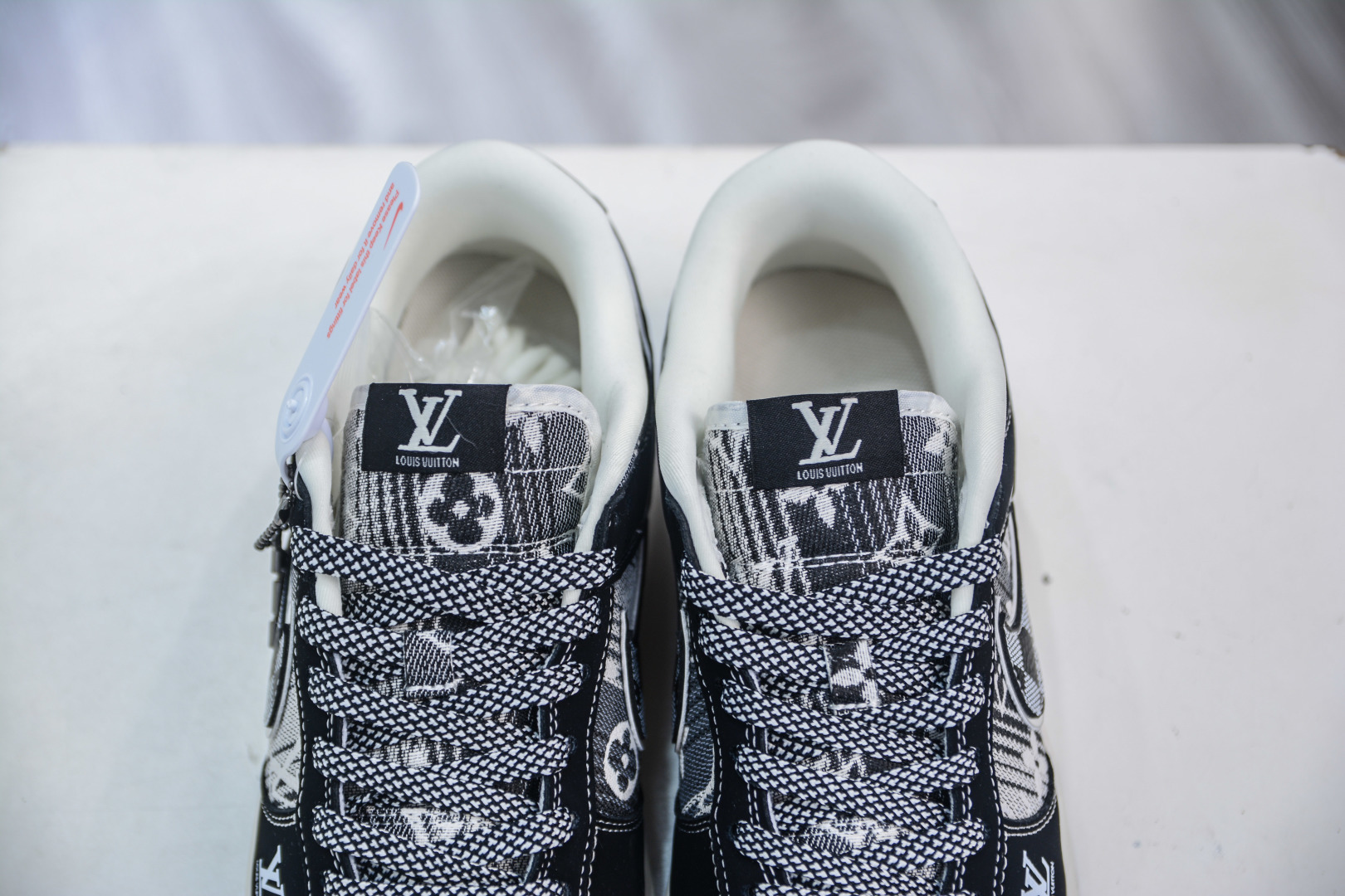 Nike SB Dunk Low x Louis Vuitton LV联名-黑白格 DS6608-005