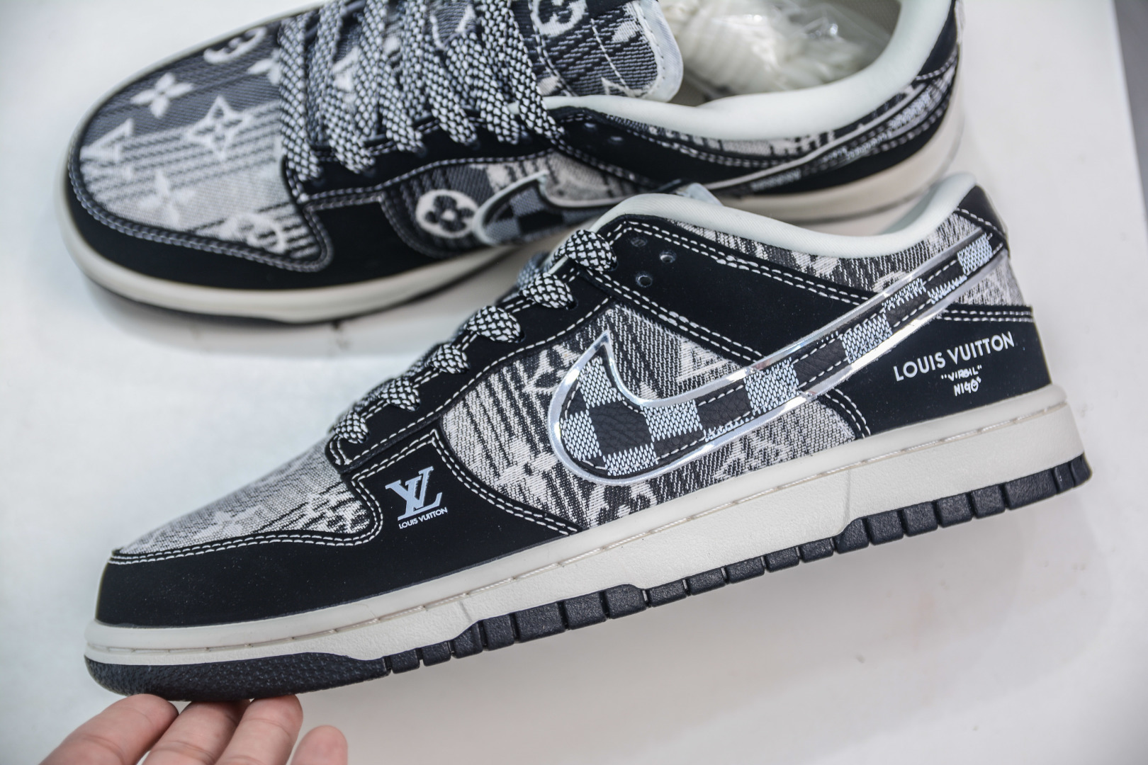 Nike SB Dunk Low x Louis Vuitton LV联名-黑白格 DS6608-005