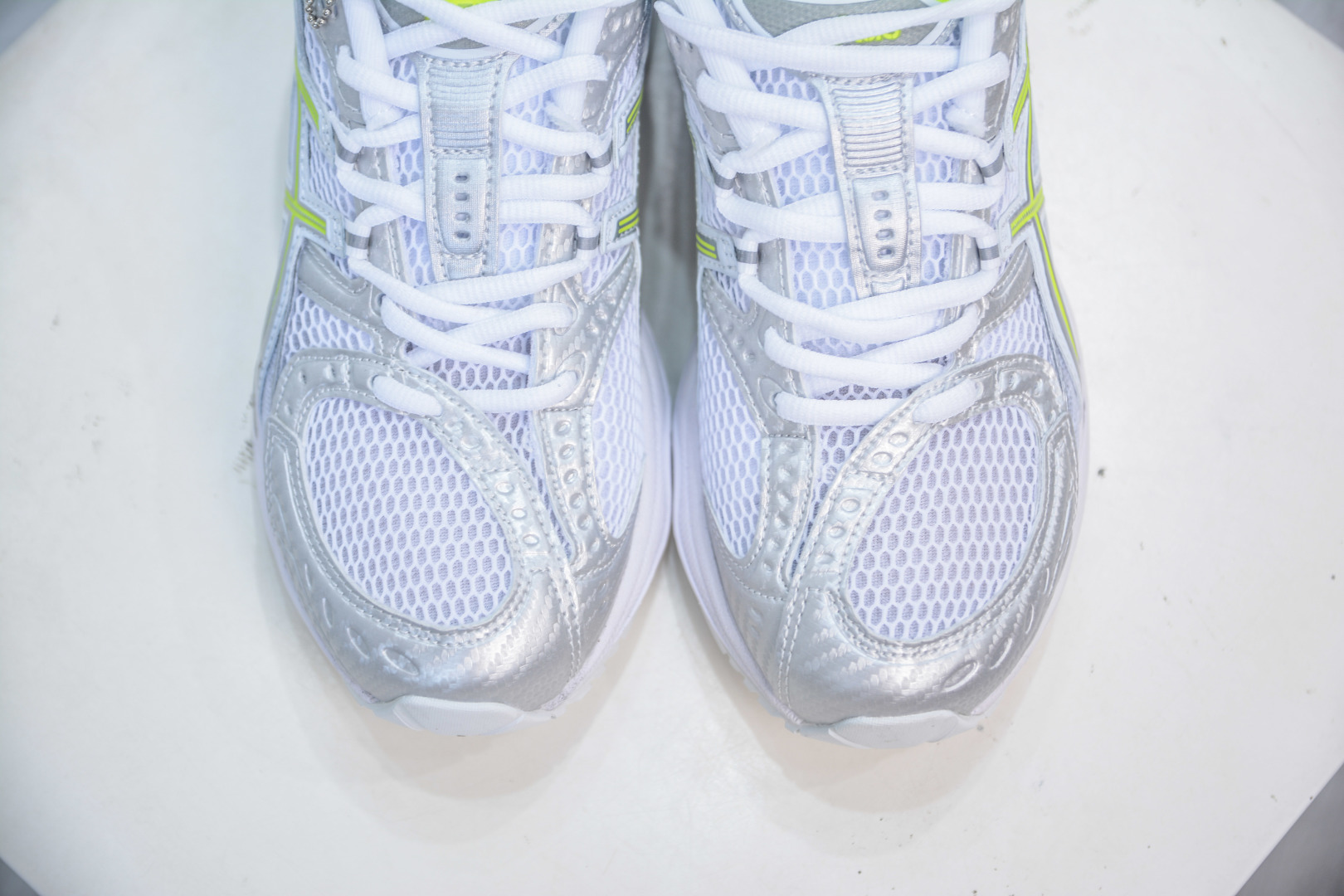 Asics GEL-Kahana NIMBUS 10.1 Low-Top Sneakers - Breathable, Durable, and Stylish 10 cmp i1756499470669 5330 0 8