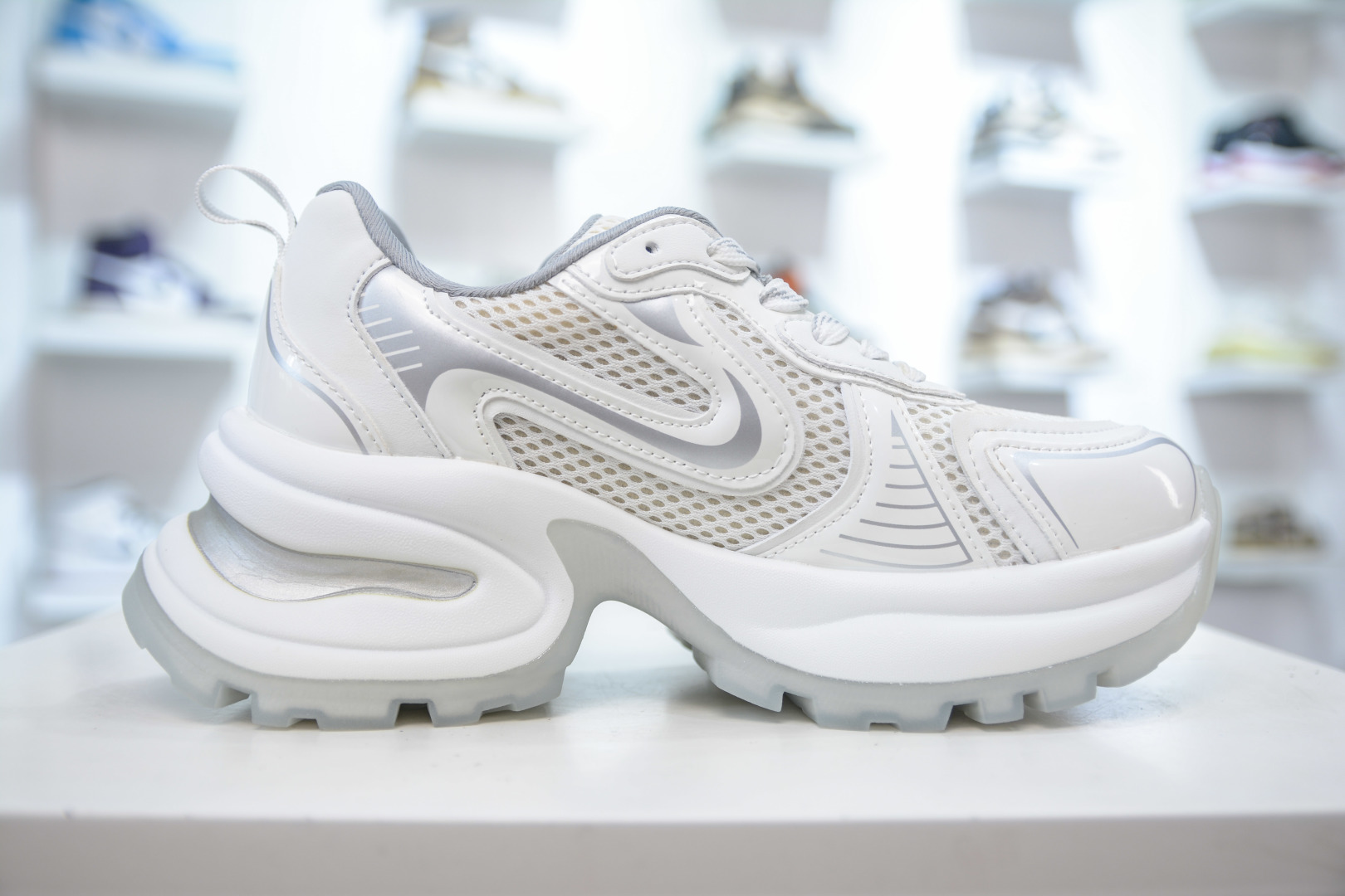 Gucci CC White Chunky Sneakers - Trendy, Comfortable, and Height Increasing 4 cmp i1756499578714 9089 0 2