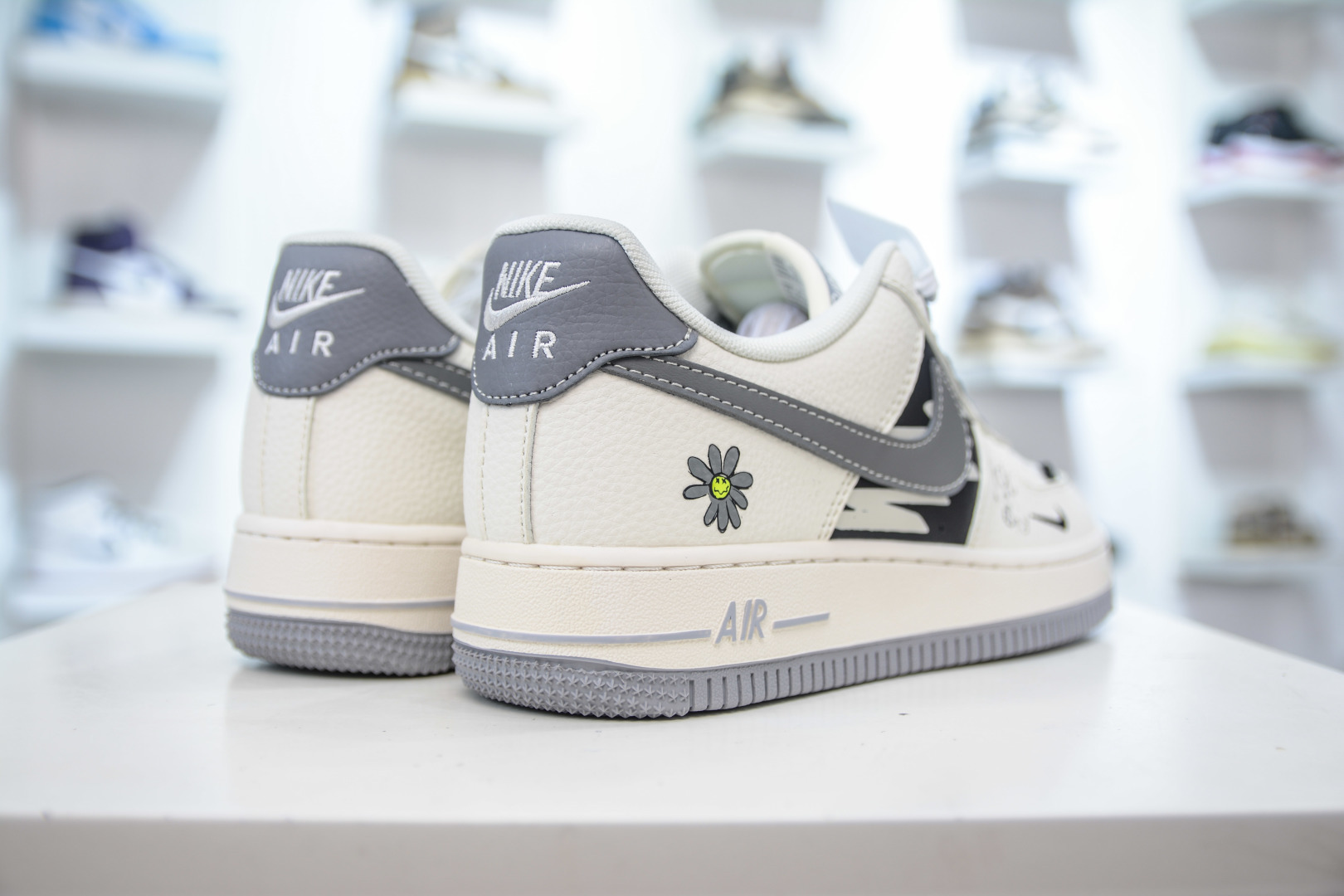 NIke Air Force 1 x Supreme SUP联名-涂鸦米灰勾 QW5606-272