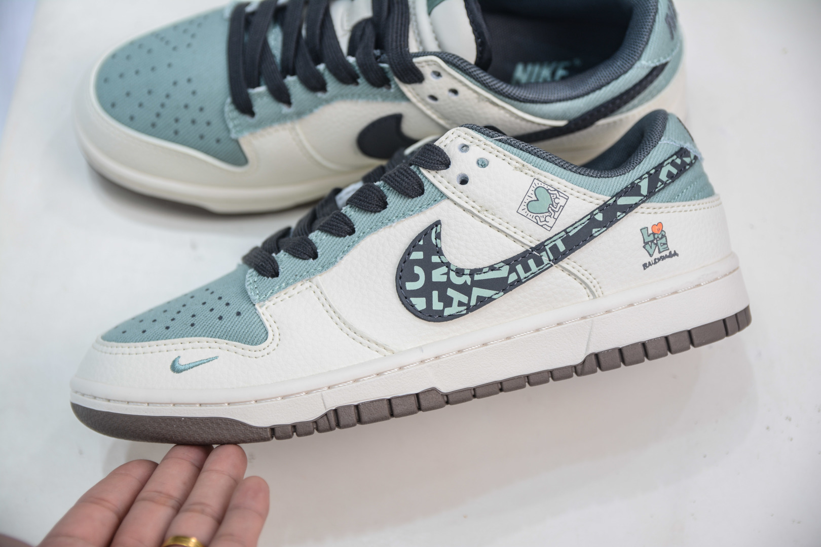 Nike SB Dunk Low x Balenciaga White Green Canvas - Premium Quality 7 cmp i1756499946492 2357 0 6